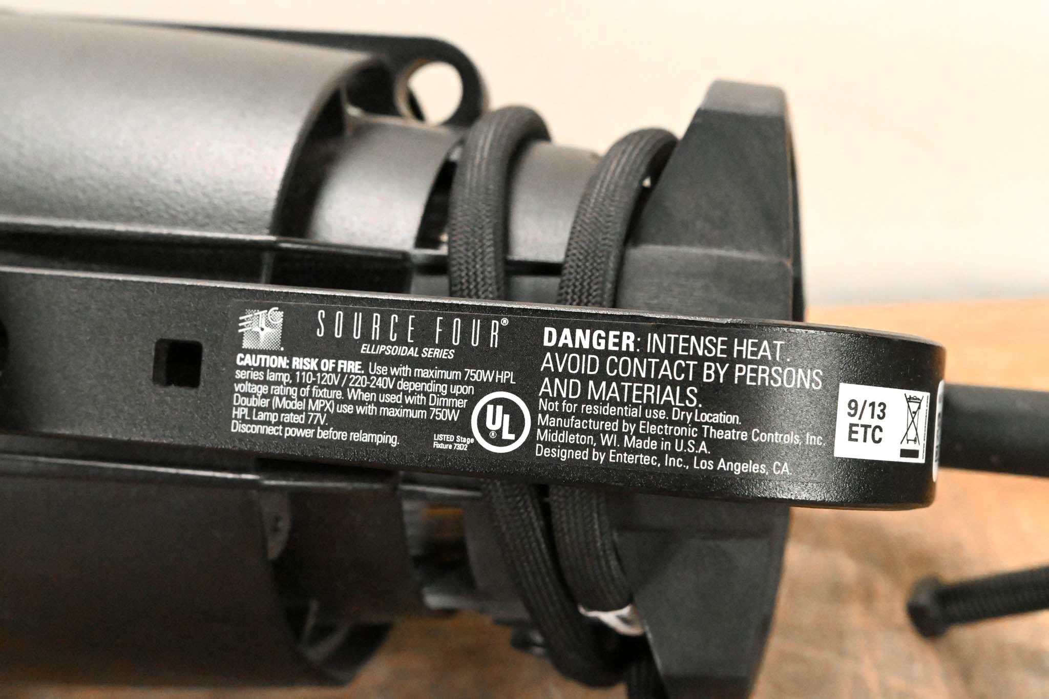ETC Source Four Zoom 15-30 Degree 750 Ellipsoidal Light