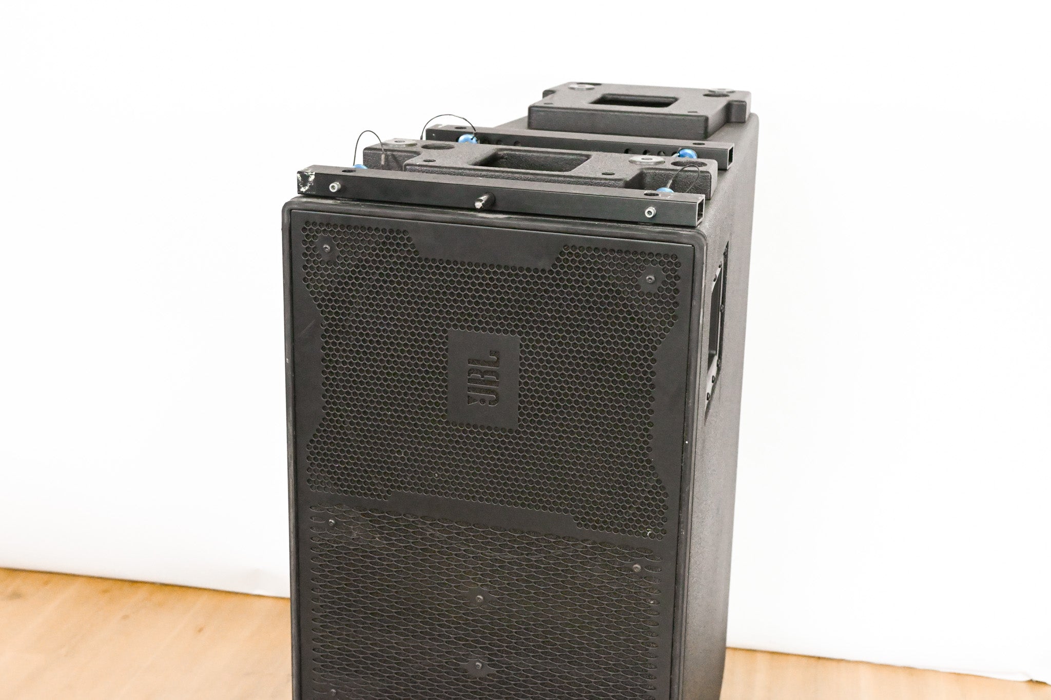 JBL VT4882DP Powered Dual 15" VerTec Line Array Subwoofer