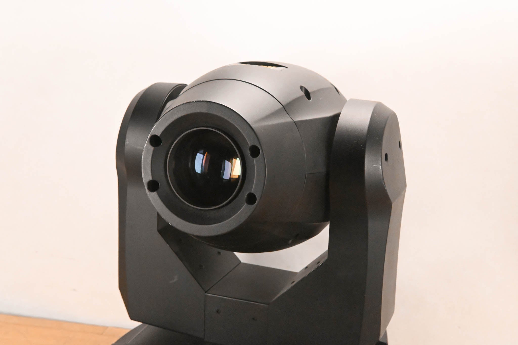 Martin Lighting RUSH MH 1 Profile Professional LED Moving Light