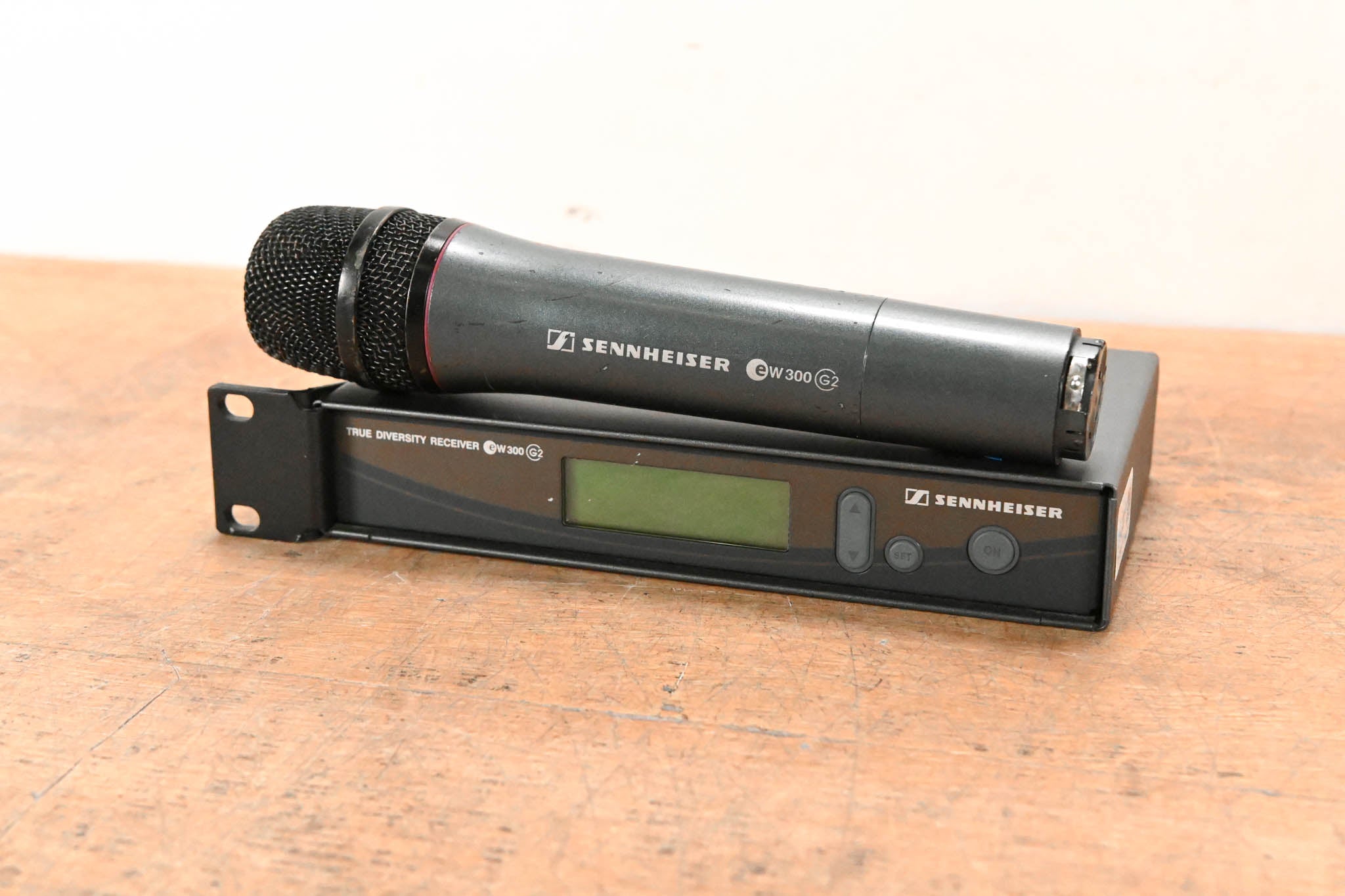 Sennheiser ew 300 G2 Handheld Wireless System 518-554MHz NO POWER SUPPLY