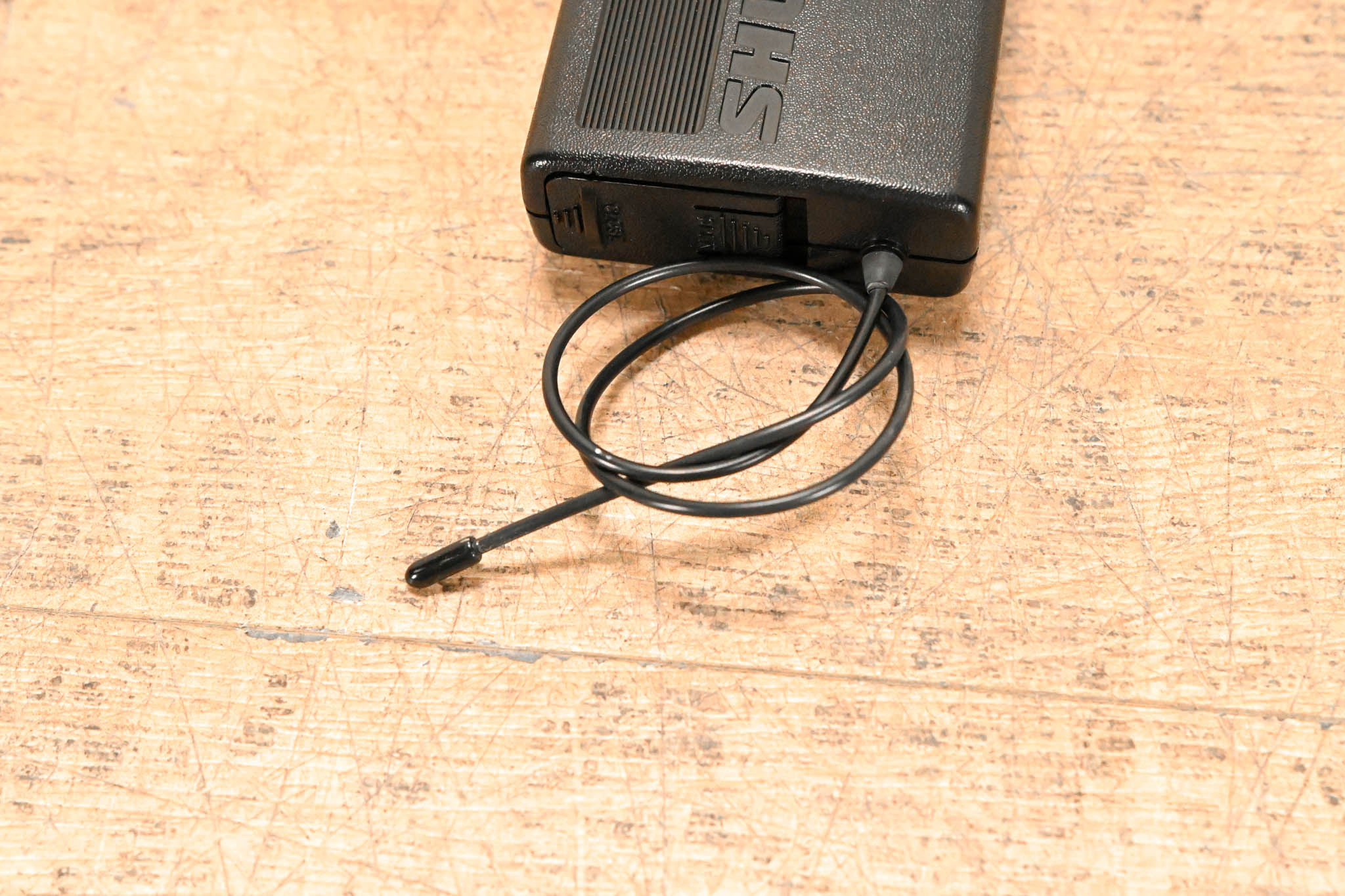 Shure L11-W Wireless Bodypack Transmitter - W Band: 171.845 MHz
