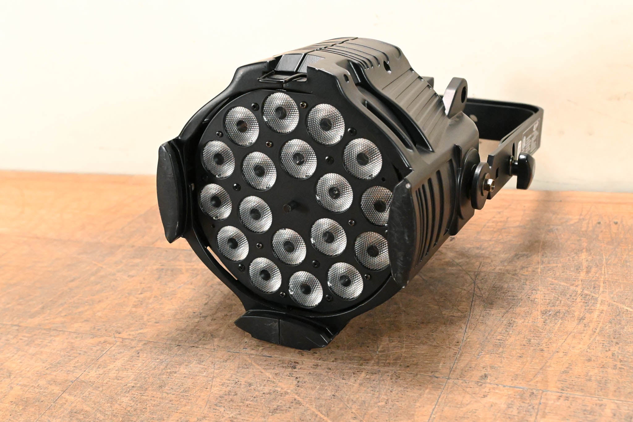 Elation OPTI TRI PAR 18 x 3W Tri Color LED Par