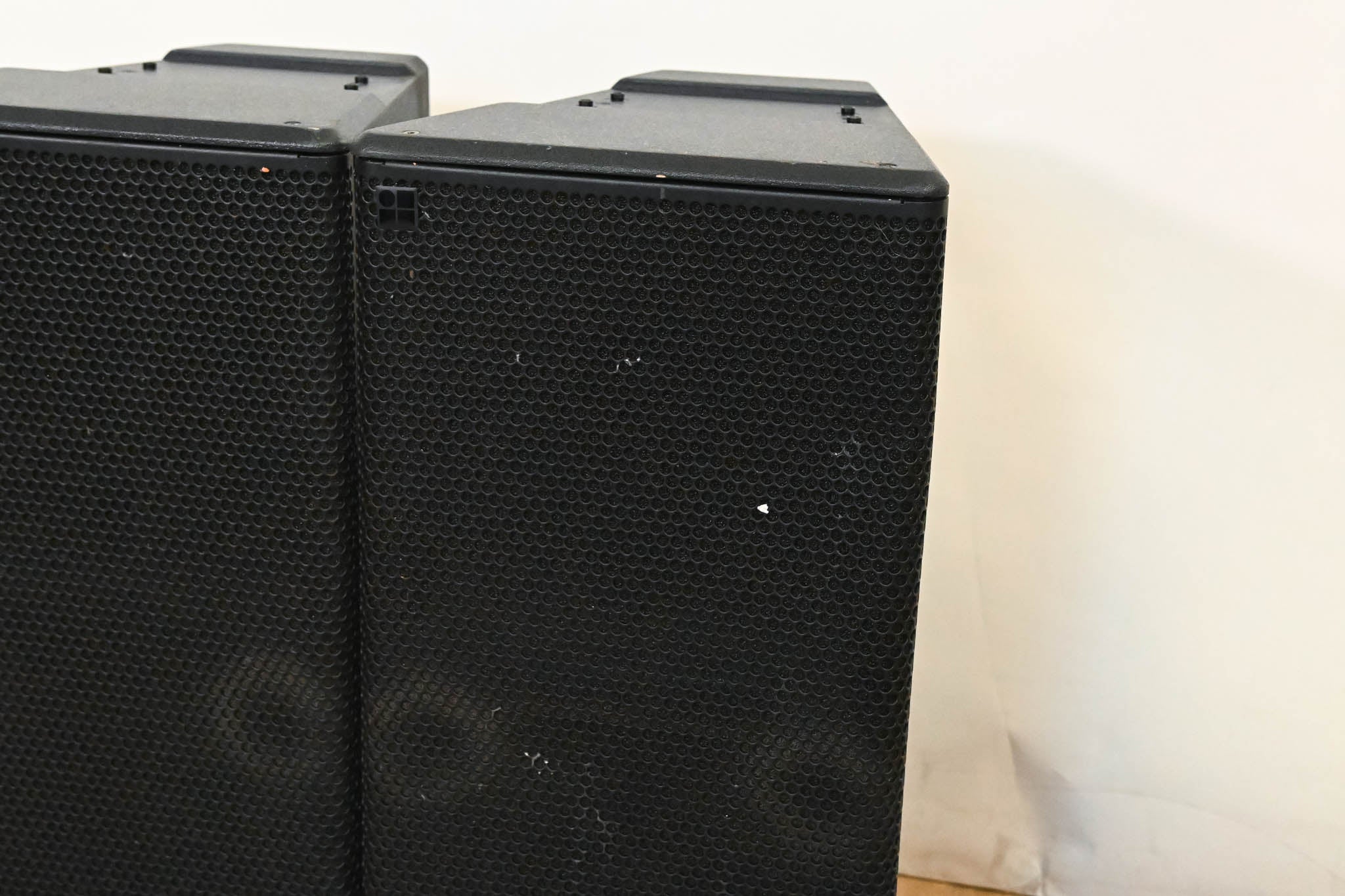 d&b audiotechnik 10AL Installation Two-Way Line Array Loudspeaker (PAIR)