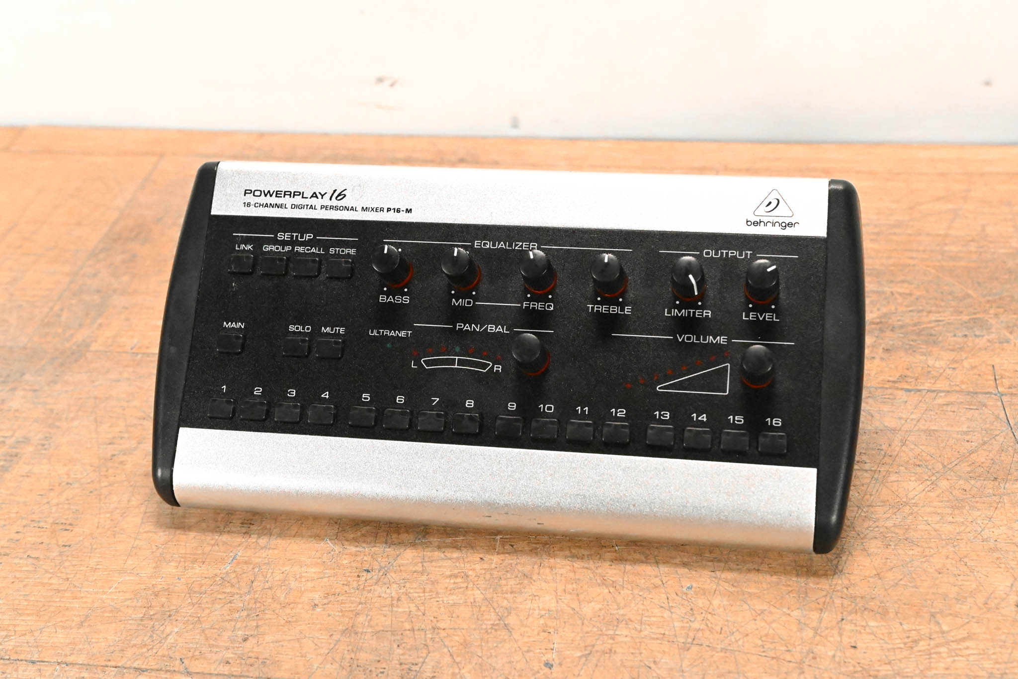 Behringer Powerplay P16-M 16-Channel Digital Personal Mixer