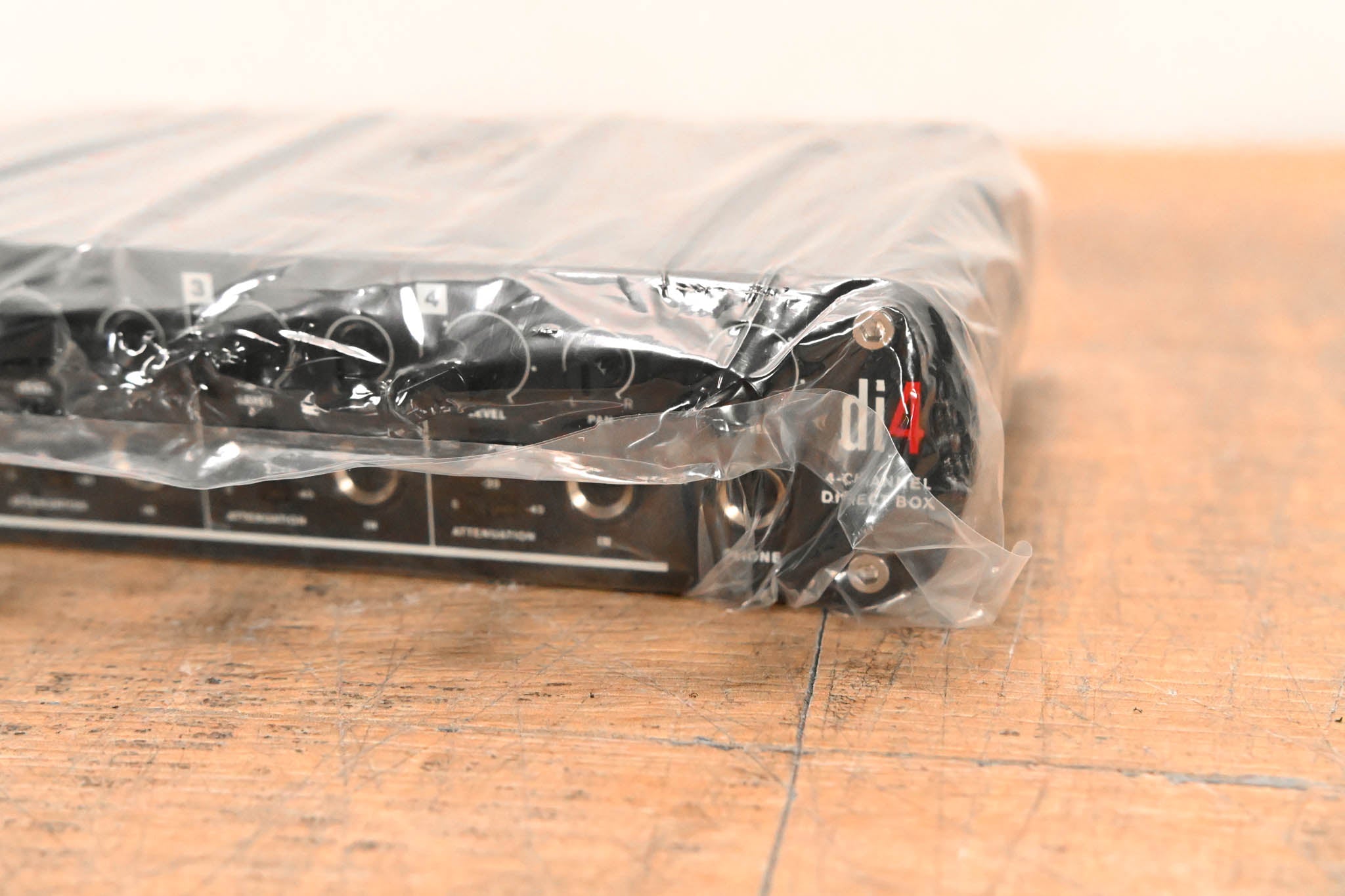 dbx Di4 4-channel Active Direct Box with Line Mixer