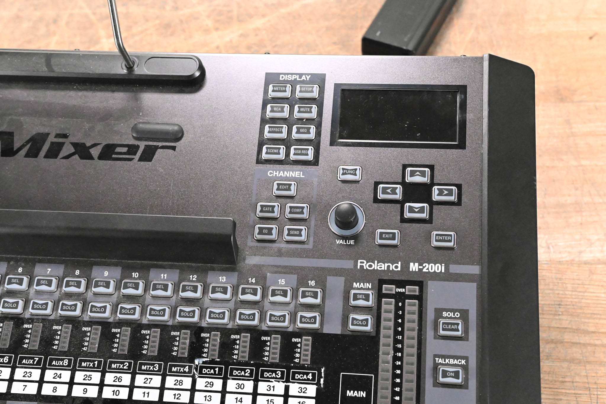 Roland M-200i 32-Channel Live Digital V-Mixer Console