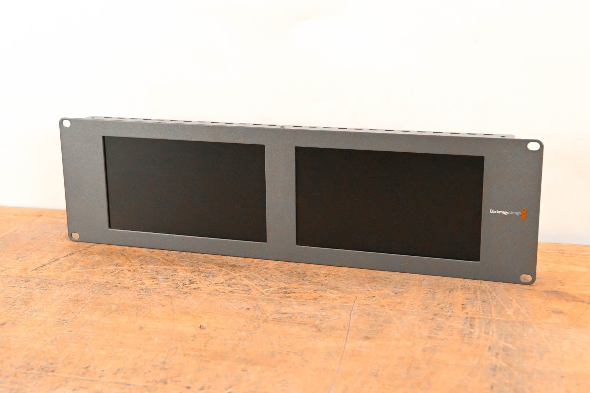 Blackmagic Design Smartview Duo Dual 8" LCD Monitors (NO POWER SUPPLY)