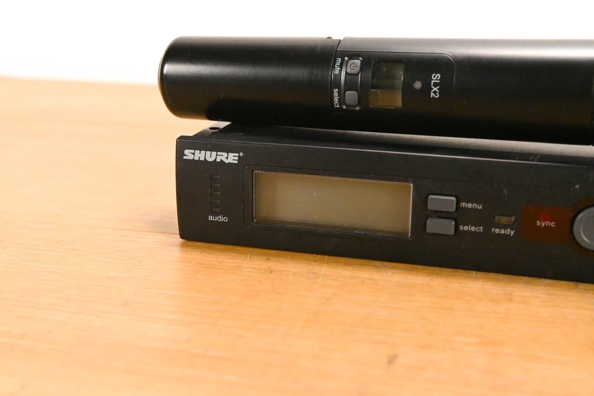 Shure SLX24/BETA58A Handheld Wireless System - H5 Band (NO POWER SUPPLY)