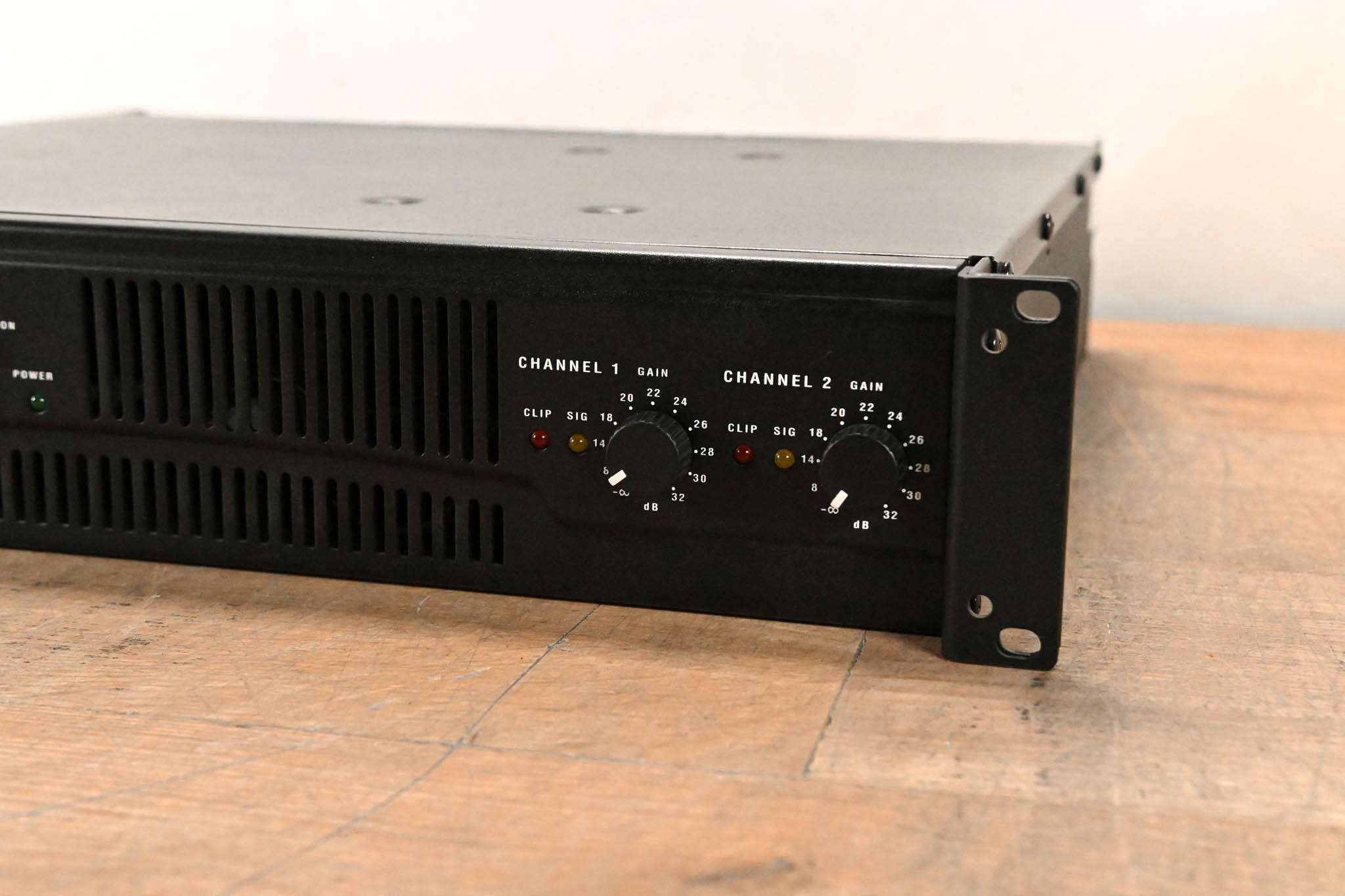 QSC RMX1450 2-Channel Power Amplifier