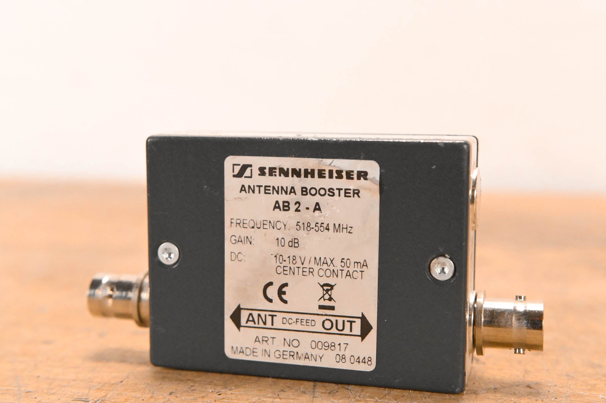 Sennheiser AB2-A Antenna Booster - A Range: 518-554 MHz