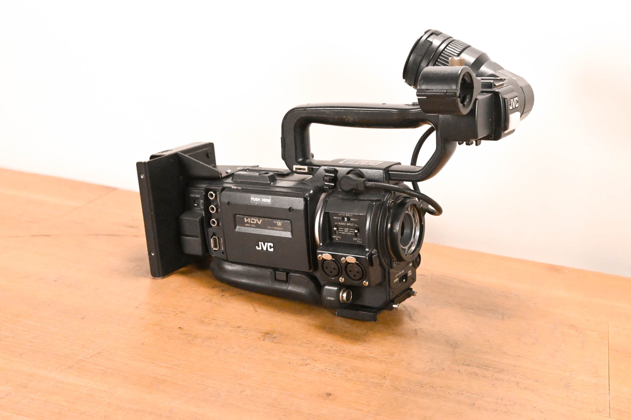 JVC GY-HD100 High Definition 3-CCD MiniDV Professional Camcorder