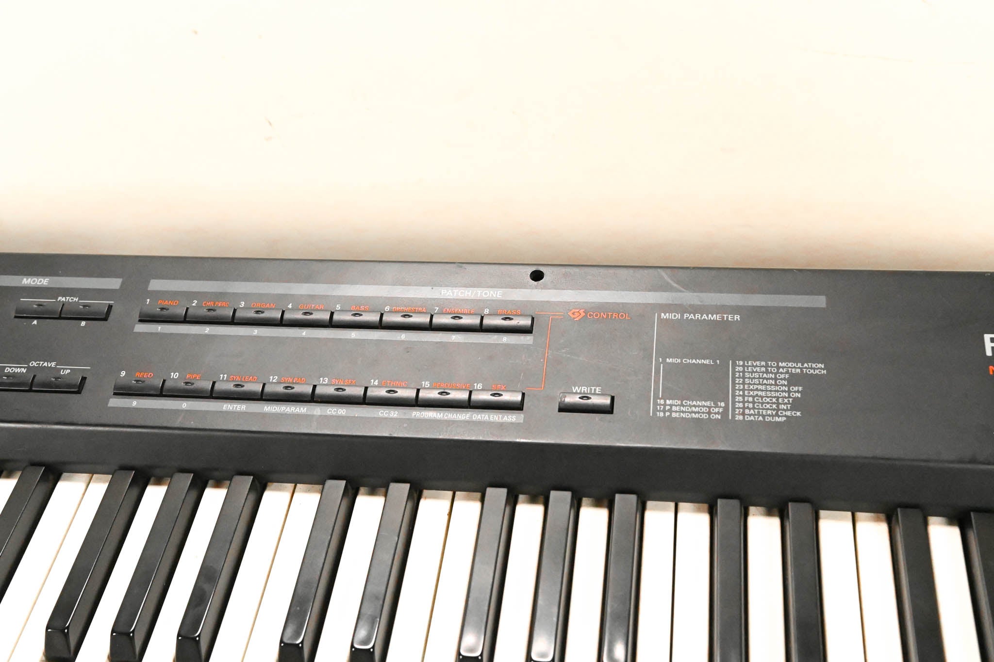 Roland A-33 76-Key MIDI Keyboard Controller