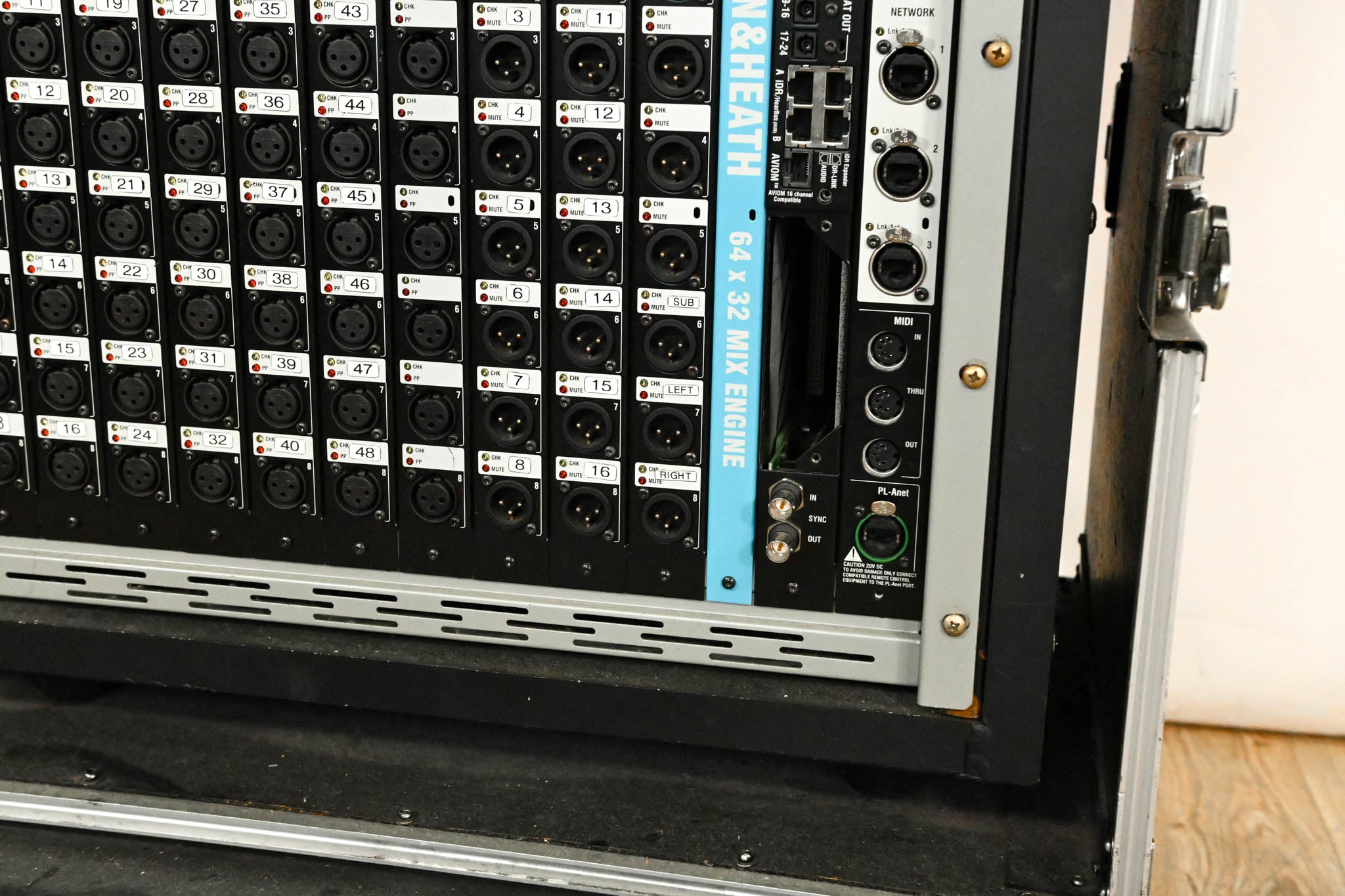 Allen & Heath iLive-144 Digital Mixing Console with iDR-64 Mix Engine