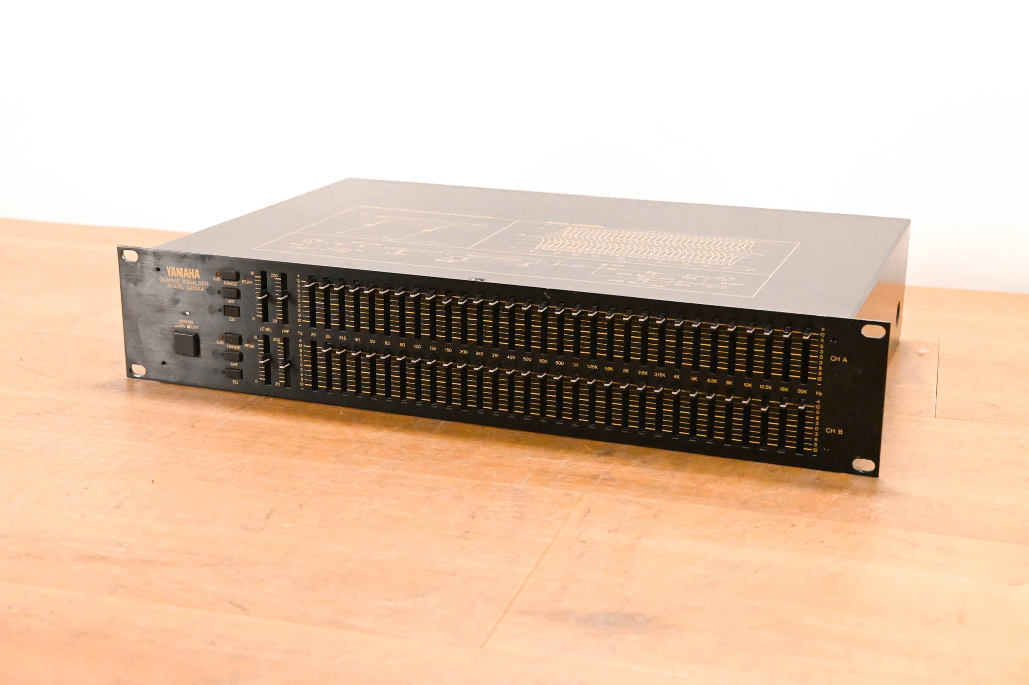 Yamaha Q2031A 2-Channel 31-Band Graphic Equalizer