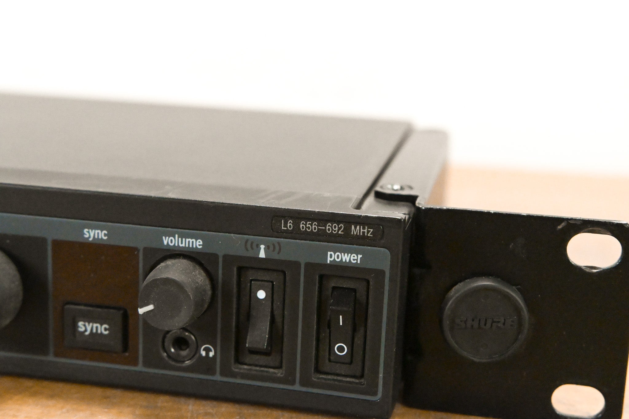 Shure PSM 900 Wireless IEM System L6 Band: 656-692 MHz (NO POWER SUPPLY)