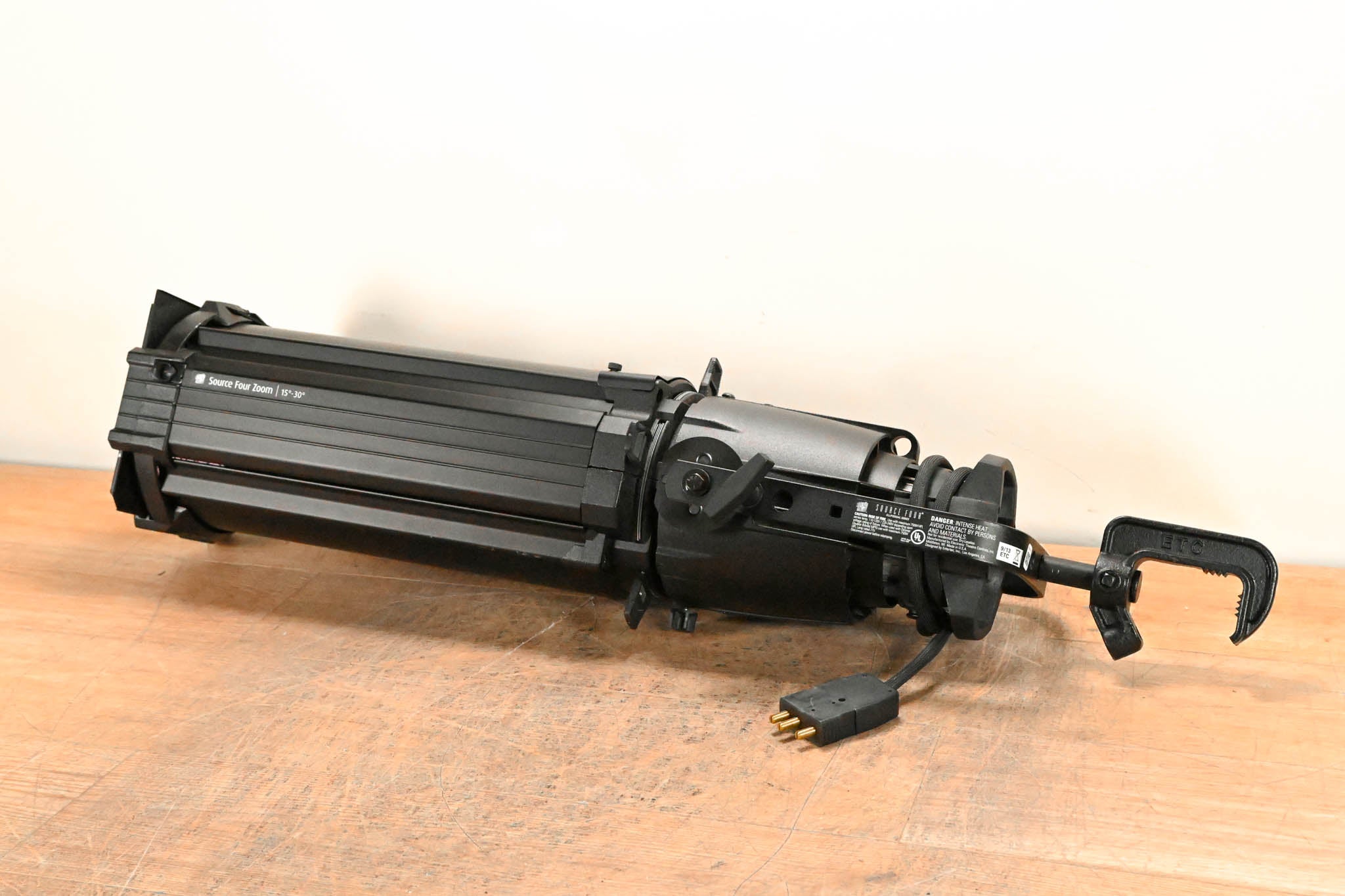 ETC Source Four Zoom 15-30 Degree 750 Ellipsoidal Light
