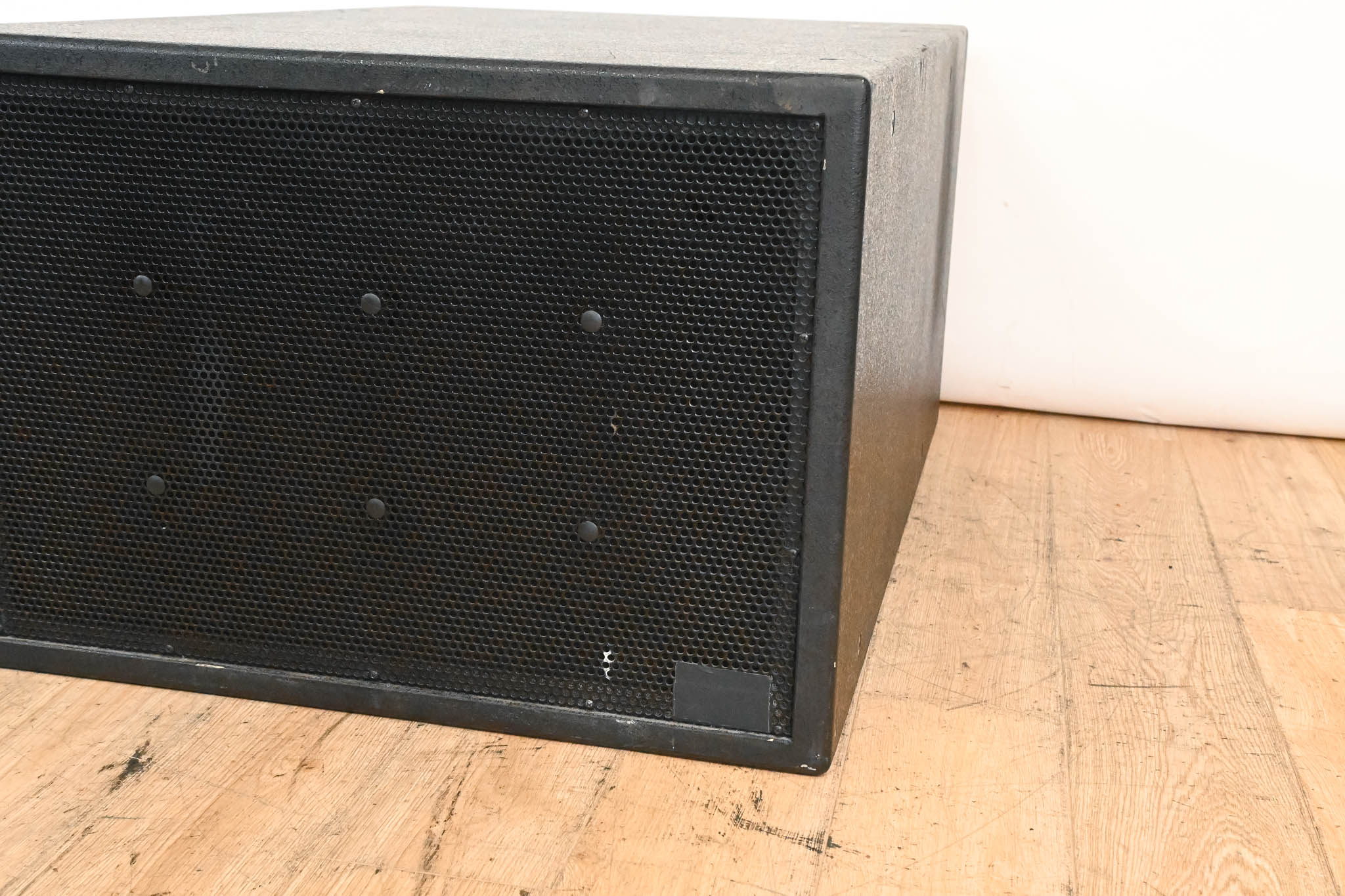 EAW SB1000zP Dual 18" Passive Subwoofer