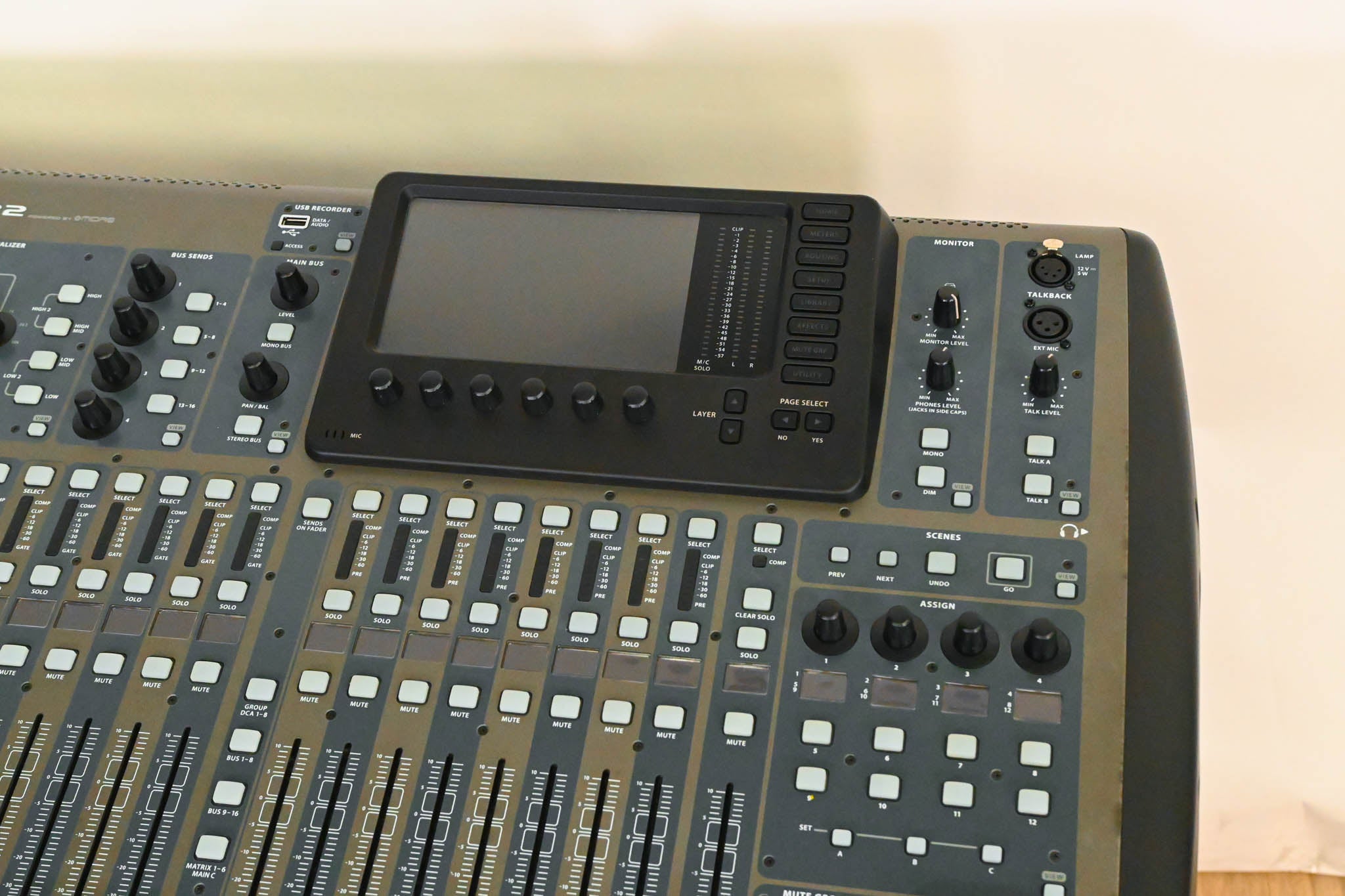 Behringer X32 40-Channel Digital Mixing Console