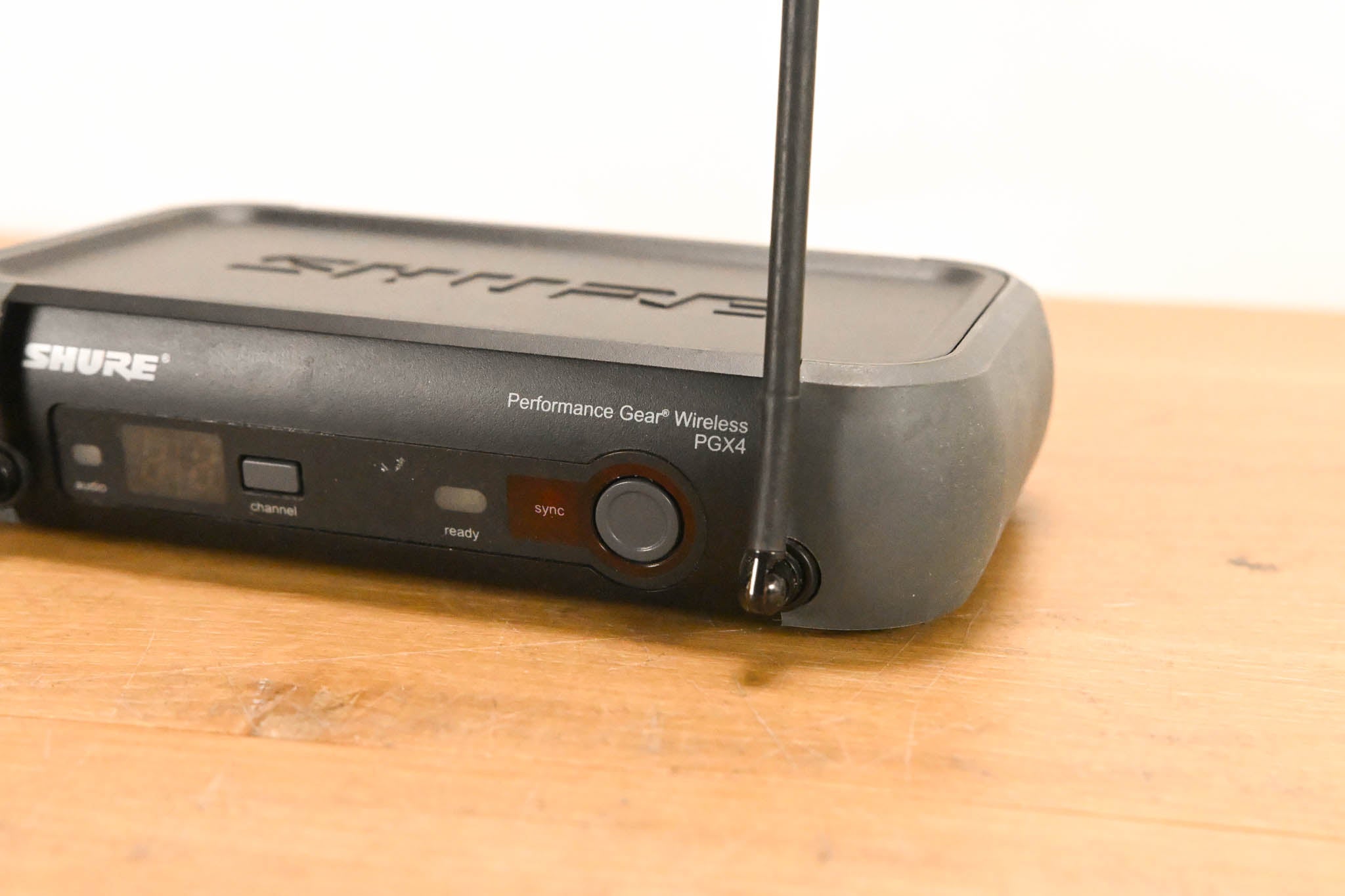 Shure PGX14 Wireless Beltpack System J6 Band - 572-590 MHz (NO PSU)