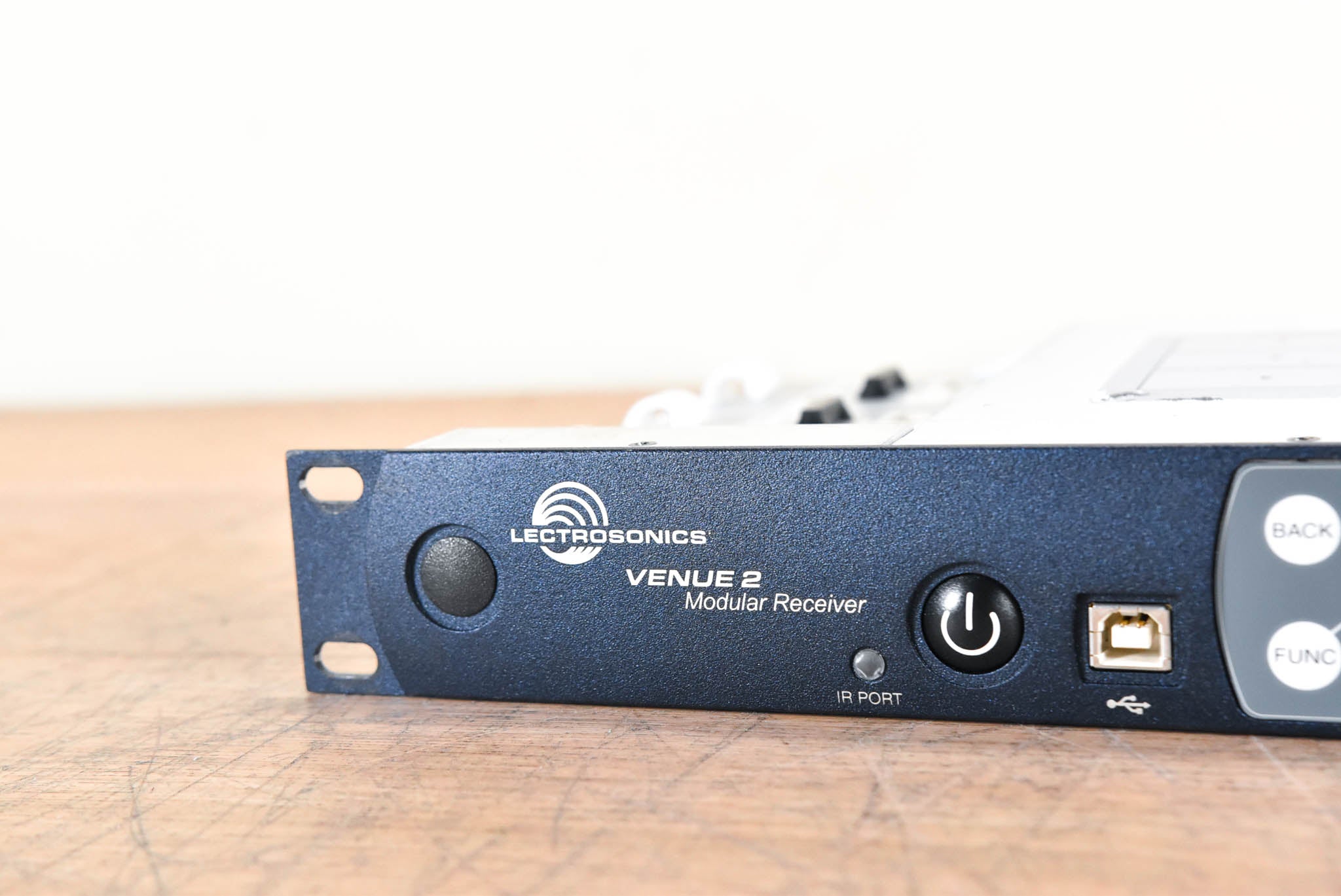 Lectrosonics Venue2 VRM2WBL Receiver with six B1 Modules NO POWER SUPPLY