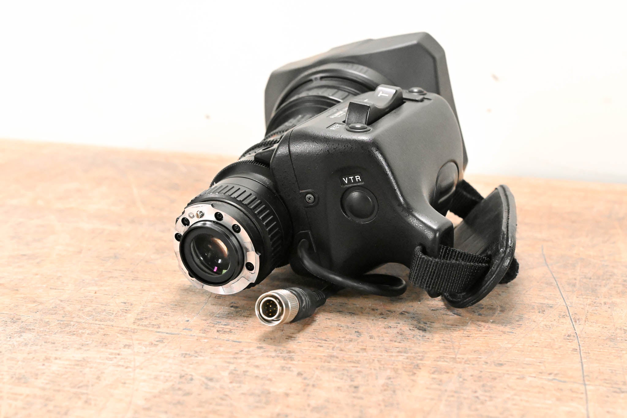 Fujinon Th16x5.5BRMU 1/3" Broadcast Zoom Lens - 1:1.4/5.5-88mm