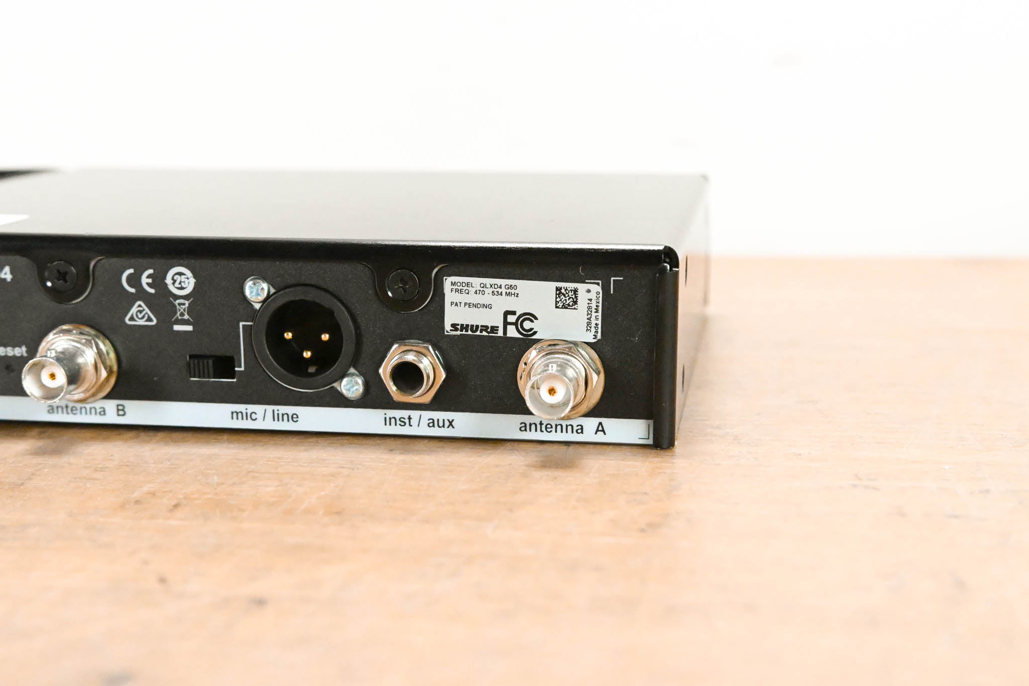 Shure QLXD24/SM58 Digital Handheld Wireless System 470-534 MHz (NO PSU)