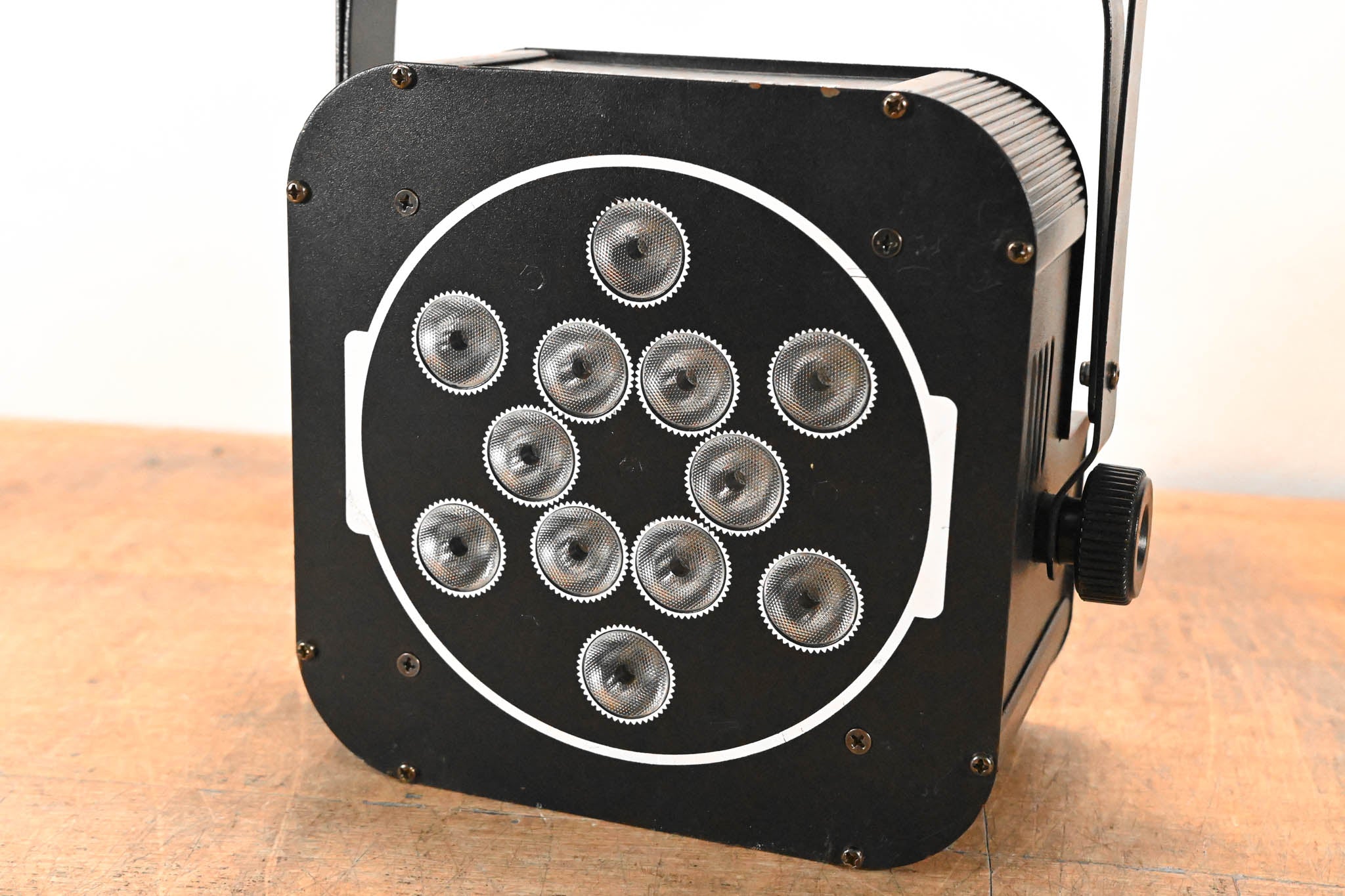 OmniSistem Thin Par Plus RGBW 6 x 10W RGBA Par Can Light