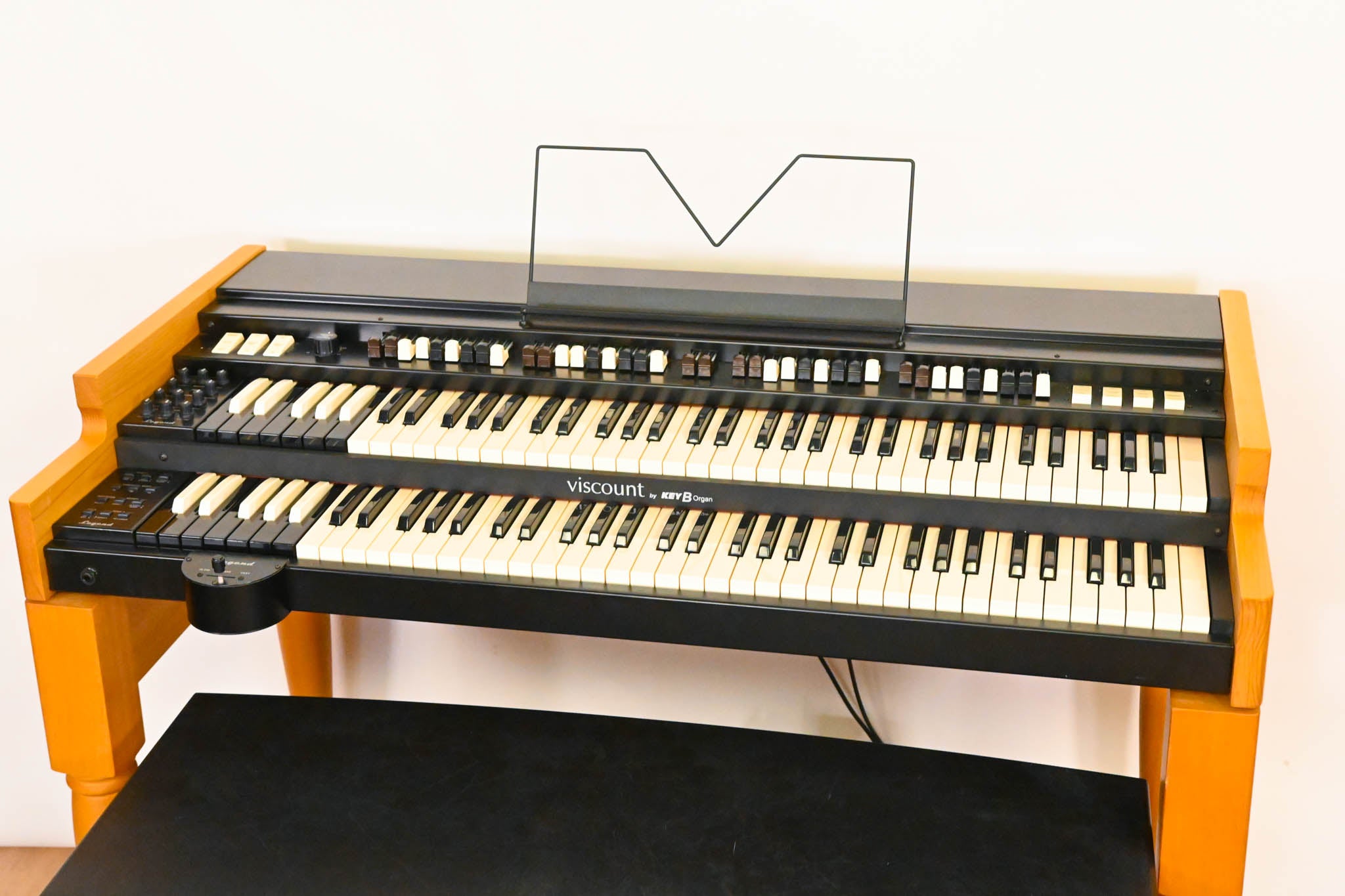 Viscount Legend Organ