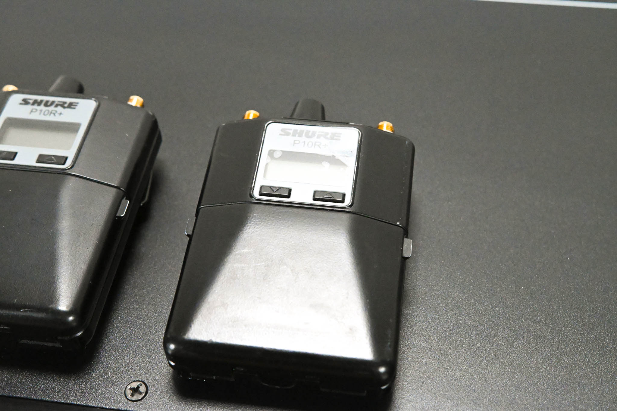 Shure PSM 1000 In-Ear Personal Monitoring System - G10 Band: 470-542 MHz
