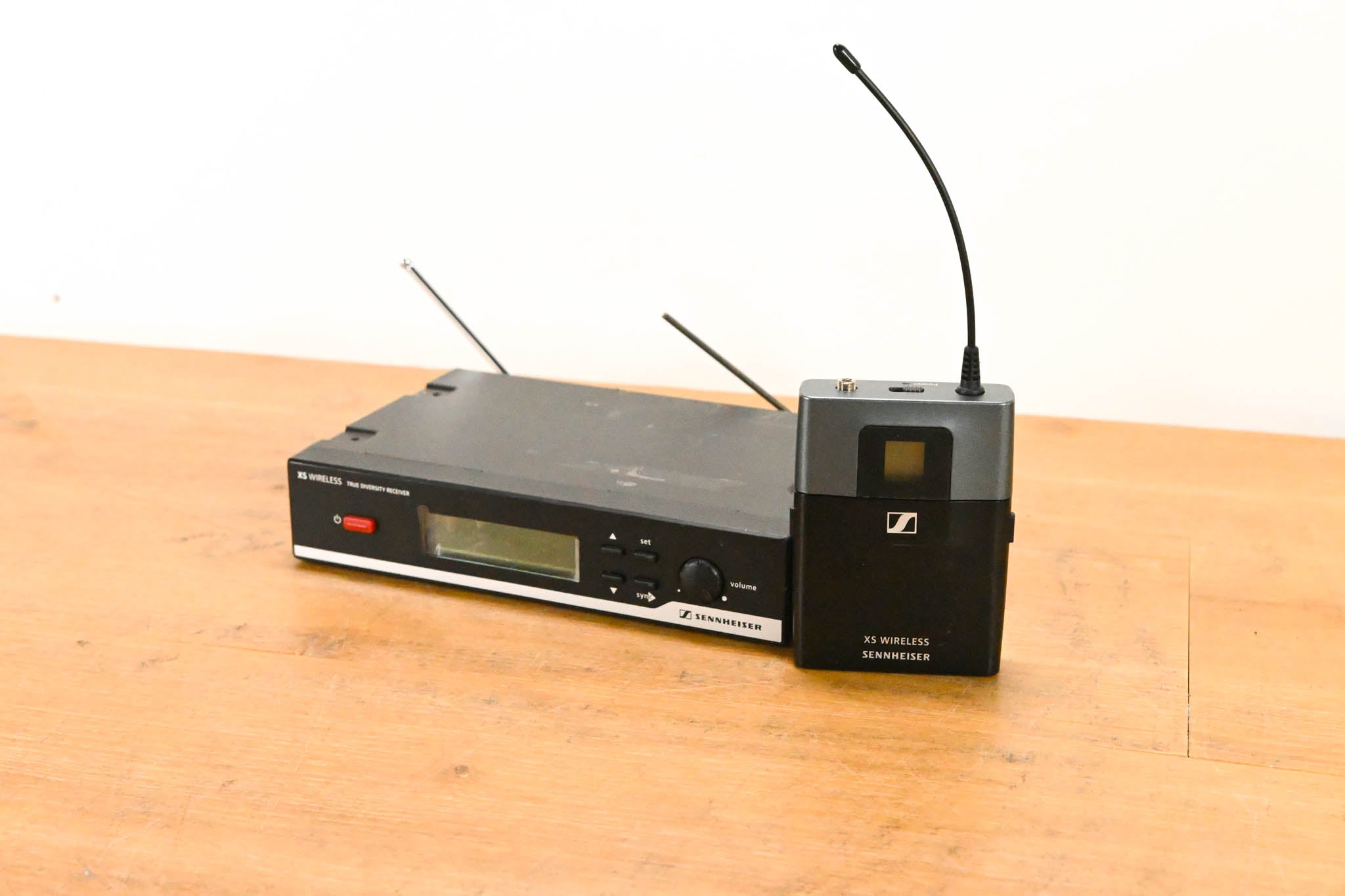 Sennheiser EM 10 Receiver w/ SK-XSW Bodypack - 548-572 MHz (NO PSU)