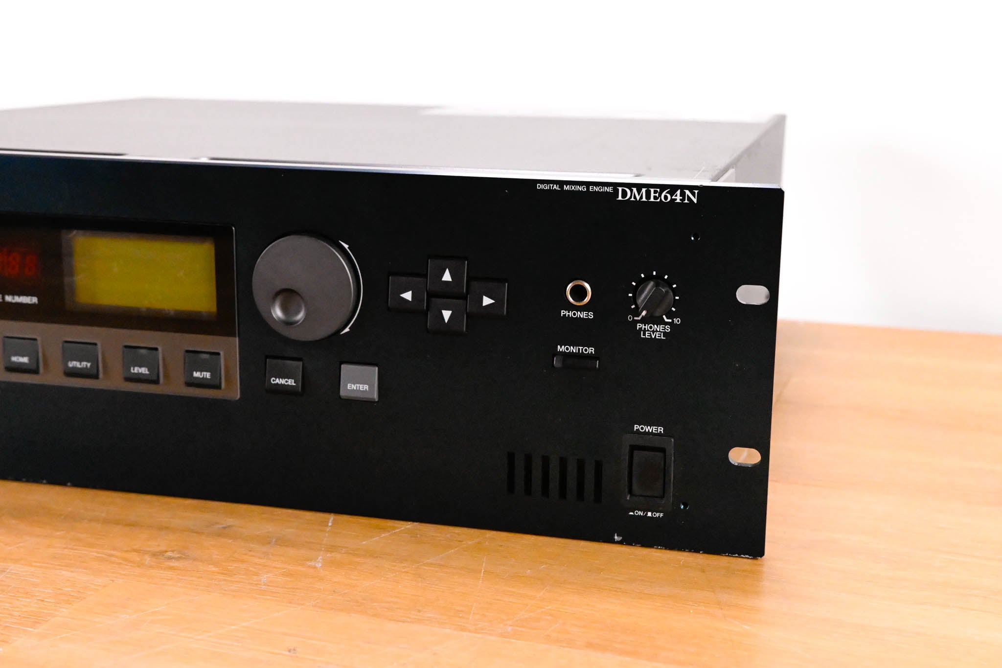 Yamaha DME64N Digital Mixing Engine