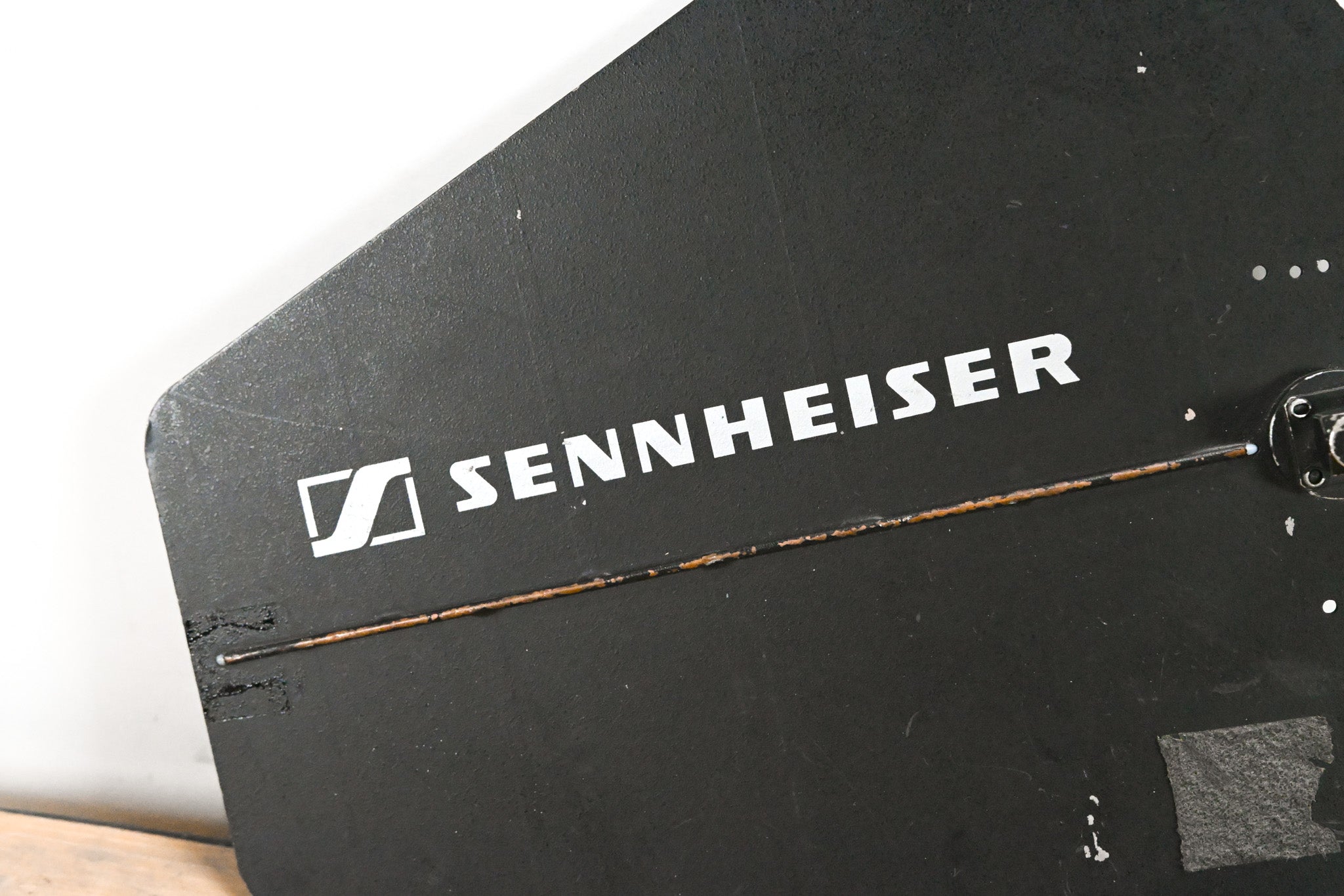 Sennheiser A-2003-UHF Passive Directional Antenna - 450-960 MHz