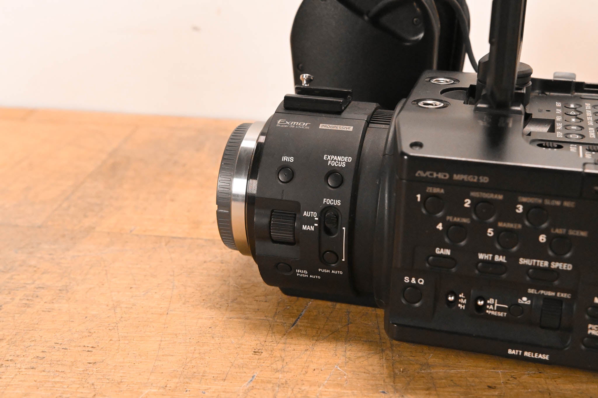 Sony NEX-FS100U Super 35mm Sensor Camcorder