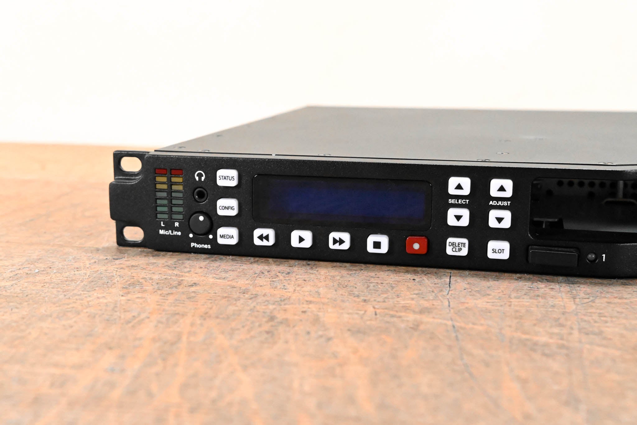 AJA Ki Pro Rack Video Recorder and Player with one 256GB KiStor Module