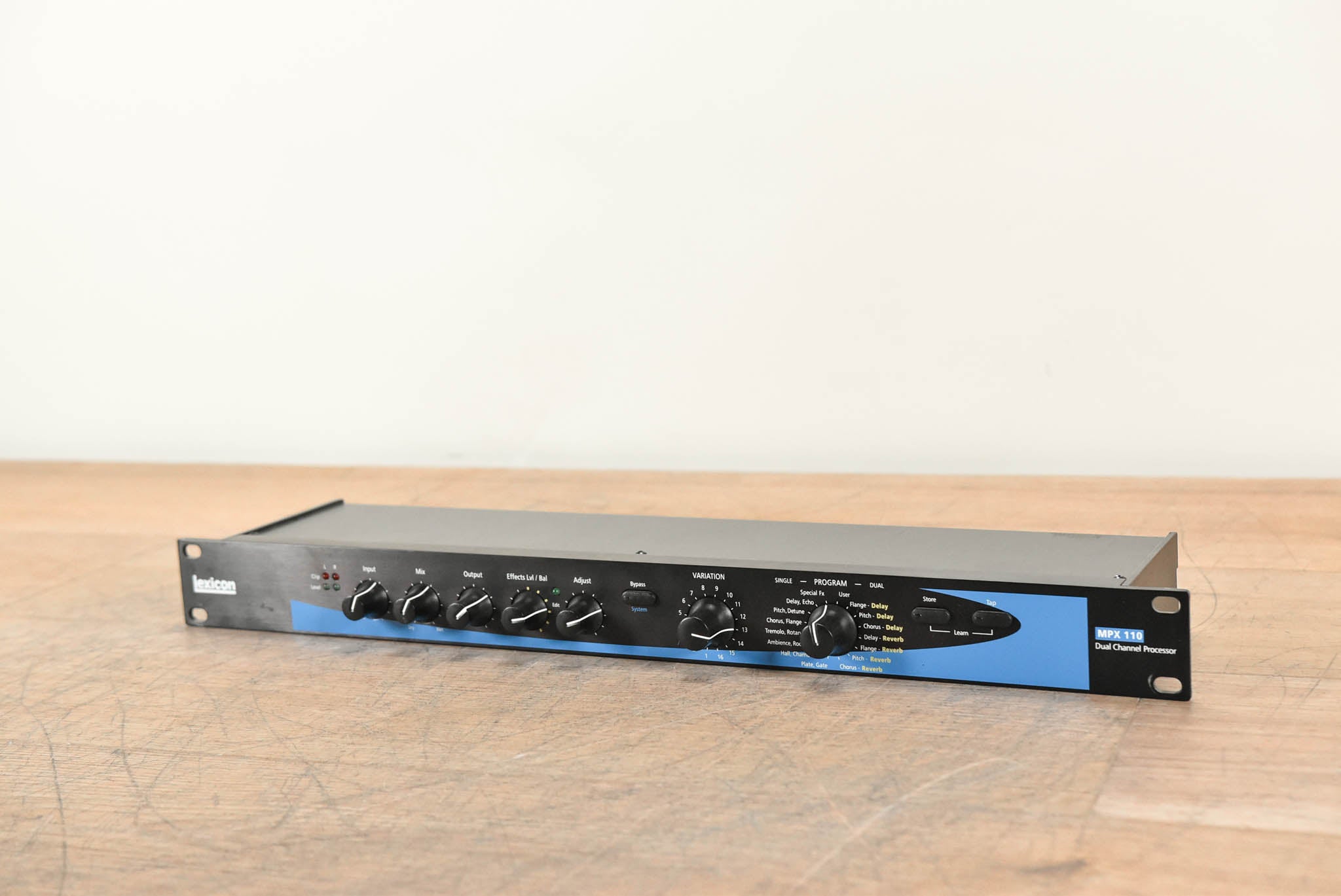 Lexicon MPX110 DualChannel Effects Processor (NO POWER SUPPLY)