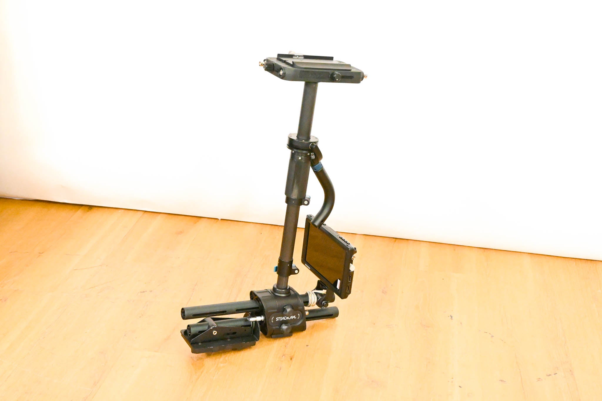 Steadicam Zephyr HD Camera Stabilizer System w/Arm, Vest, Monitor & Case