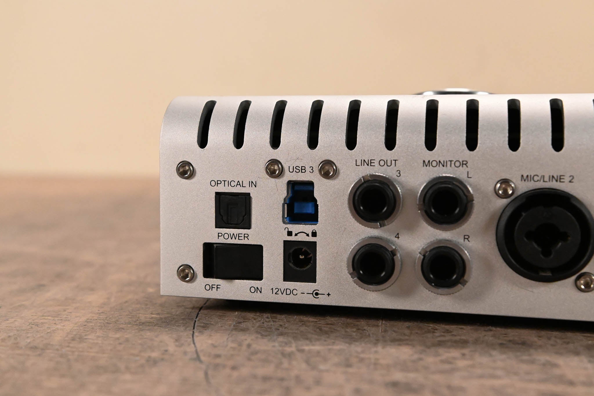 Universal Audio Apollo Twin USB UAD-2 DUO Core (NO POWER SUPPLY)