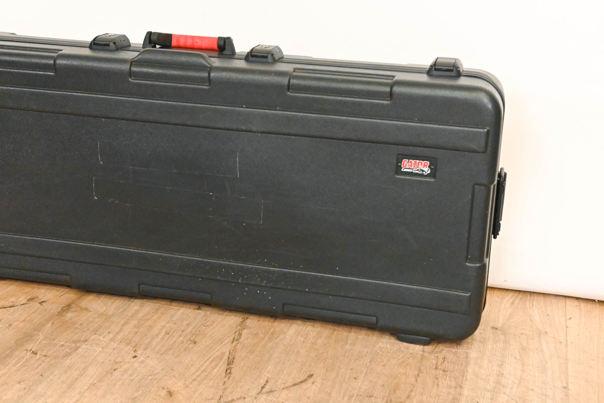Gator Cases TSA Series 61 Key ATA Keyboard Case with Wheels