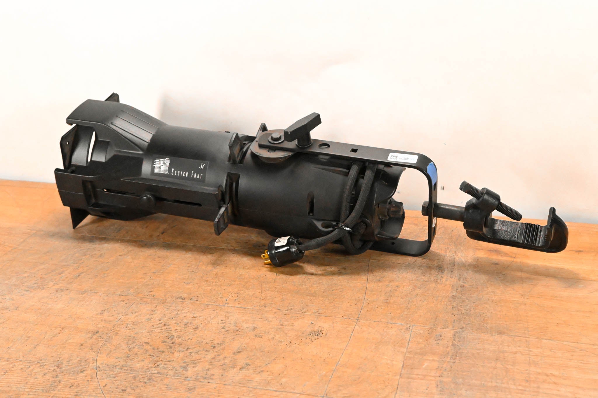 ETC Source Four Jr 25-50 Degree Zoom 575 Ellipsoidal Light