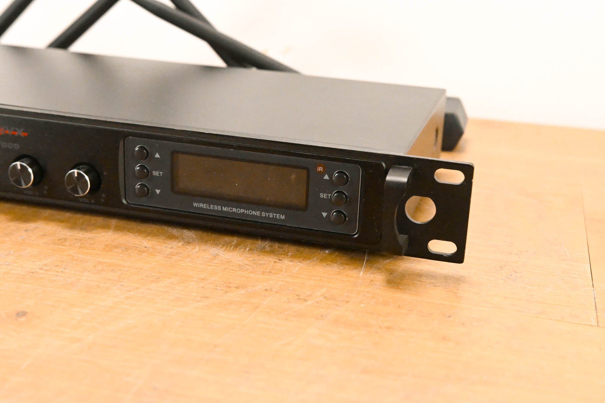 Phenyx Pro PTU-7000 Wireless System w/ 2x PWH7 Mics & 2x PWB7 Bodypacks