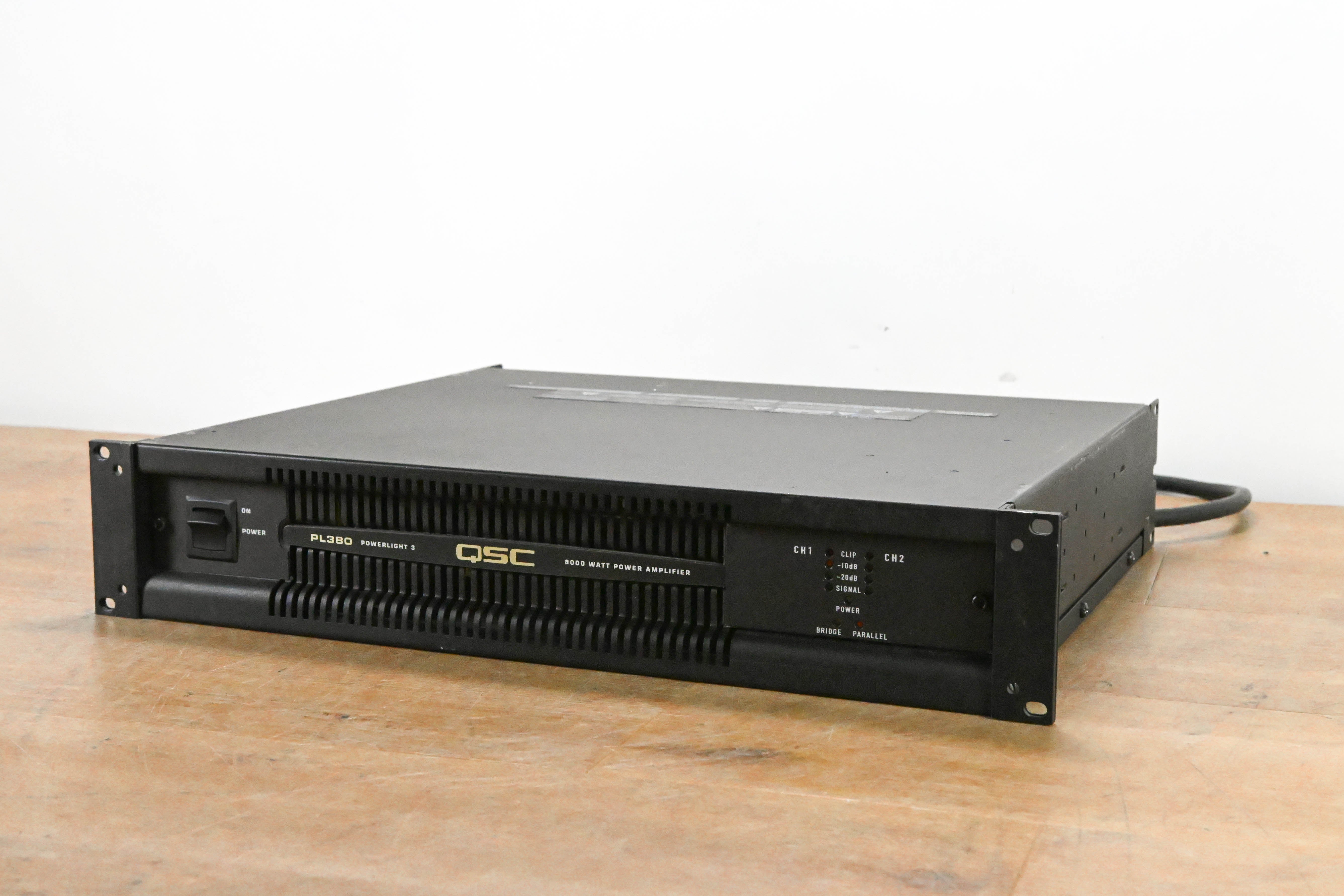 QSC PL380 Powerlight 3 Series 2-Channel Power Amplifier