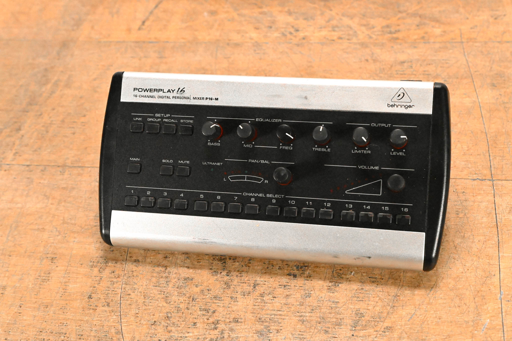Behringer Powerplay P16-M 16-Channel Digital Personal Mixer