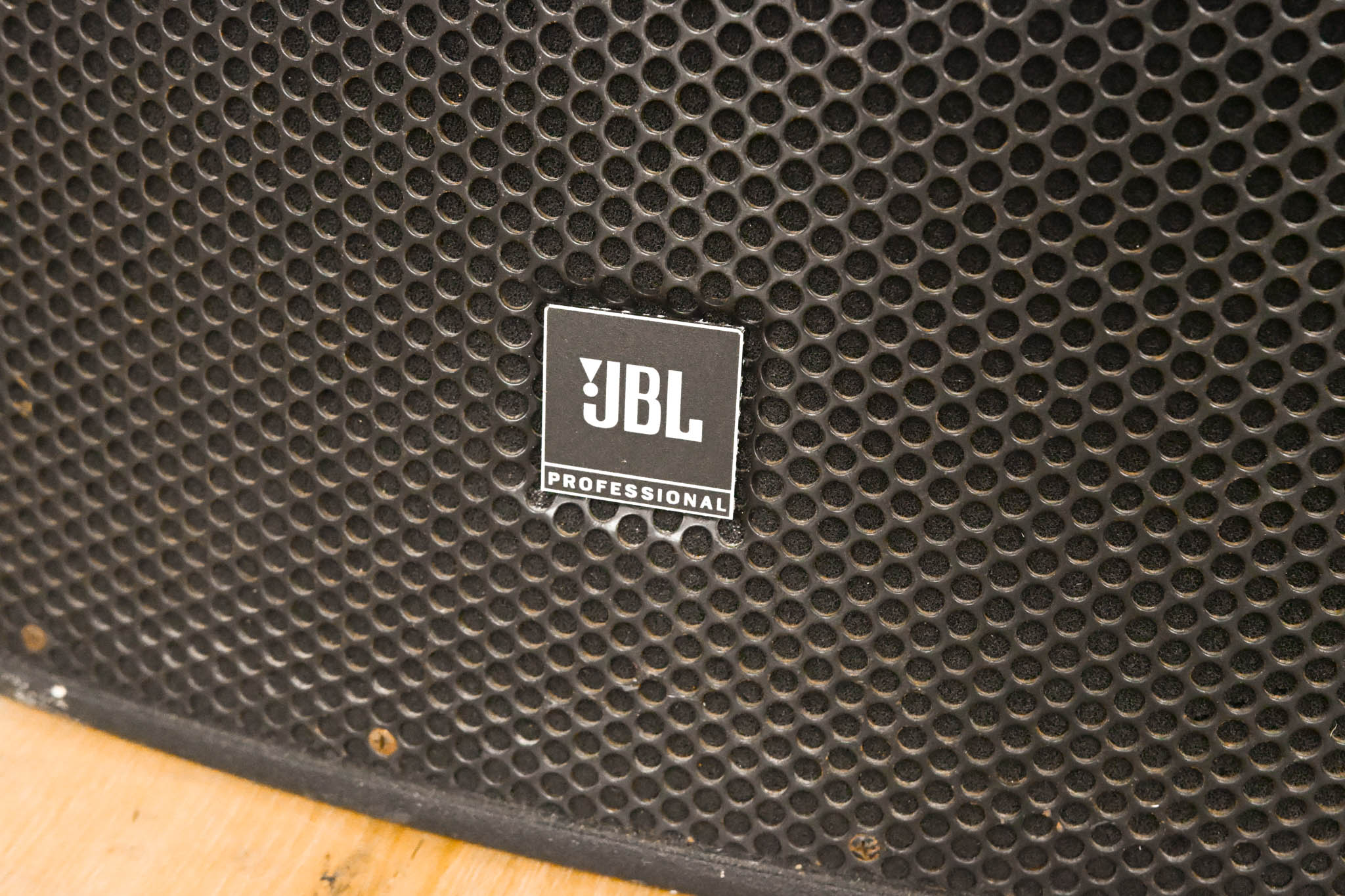 JBL ASB6115 Compact 15" High-Power Subwoofer