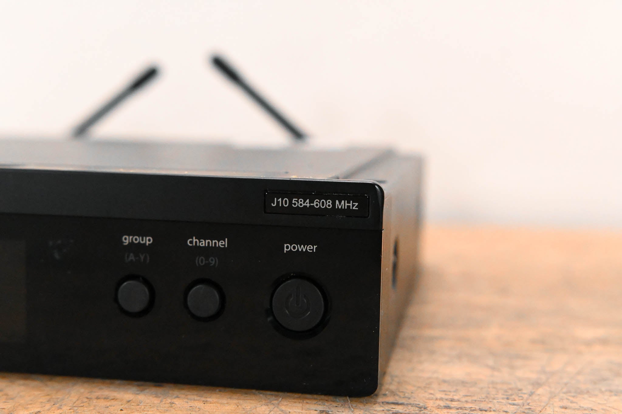 Shure BLX4R Rack-Mountable Wireless Receiver - J10 Band NO POWER SUPPLY