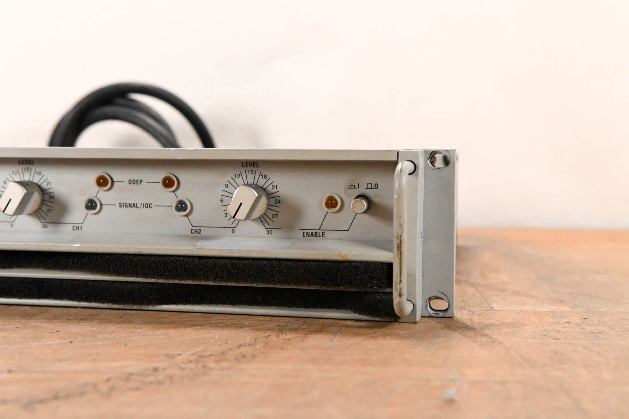 Crown Macro-Tech 36x12 2-Channel Power Amplifier