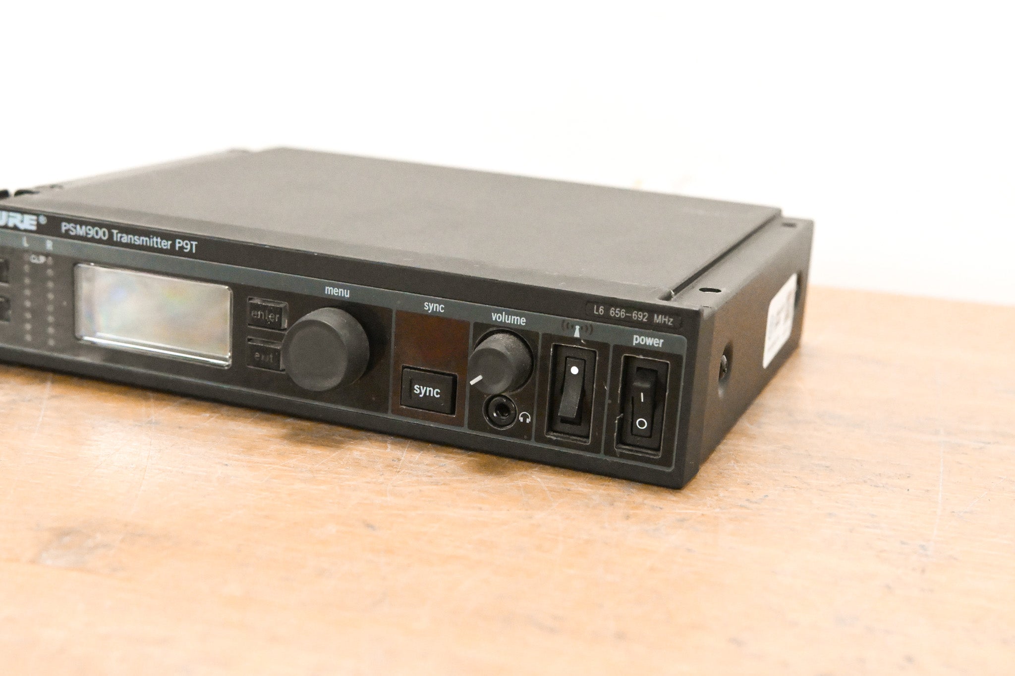 Shure PSM 900 Wireless IEM System L6 Band: 656-692 MHz (NO POWER SUPPLY)