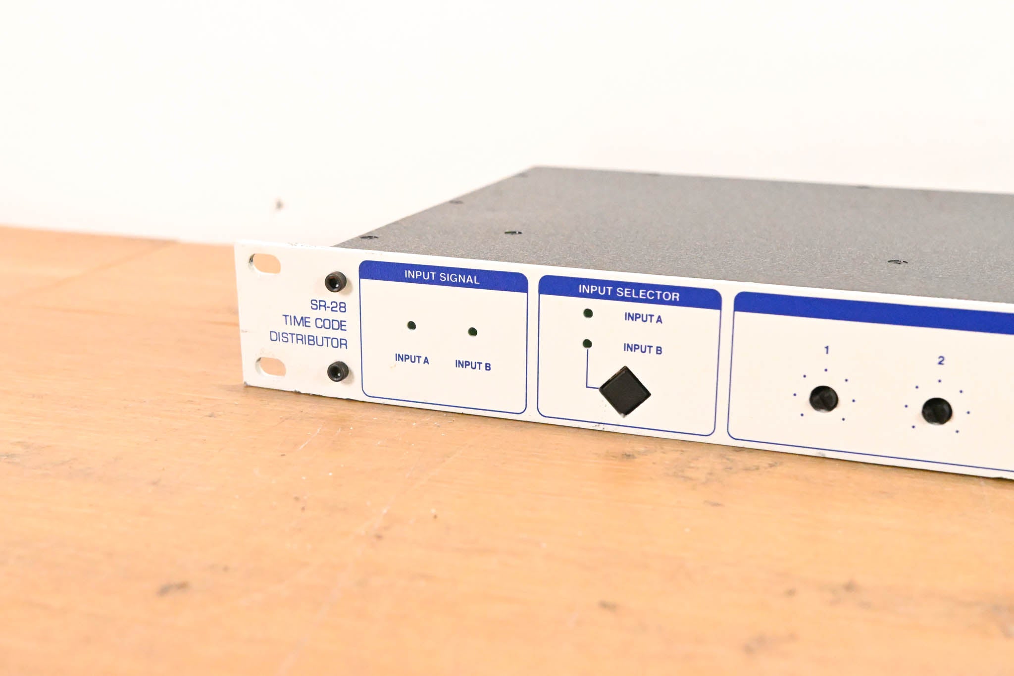 Brainstorm Electronics SR-28 Timecode Distributor/Reshaper (NO PSU)