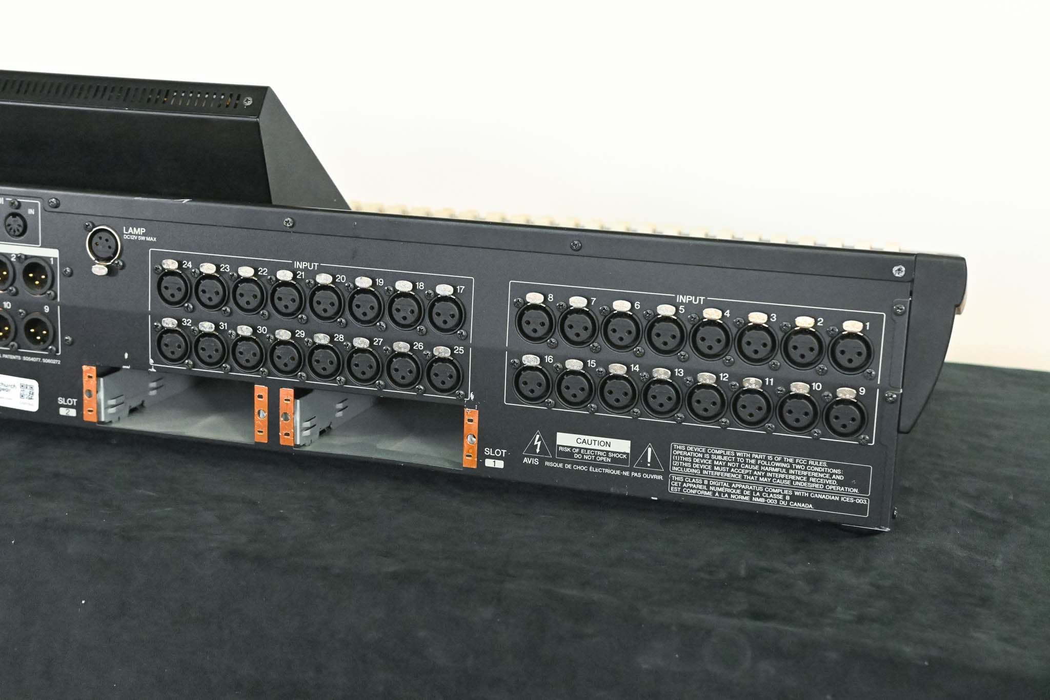 Yamaha LS9-32 32-Input Digital Mixing Console