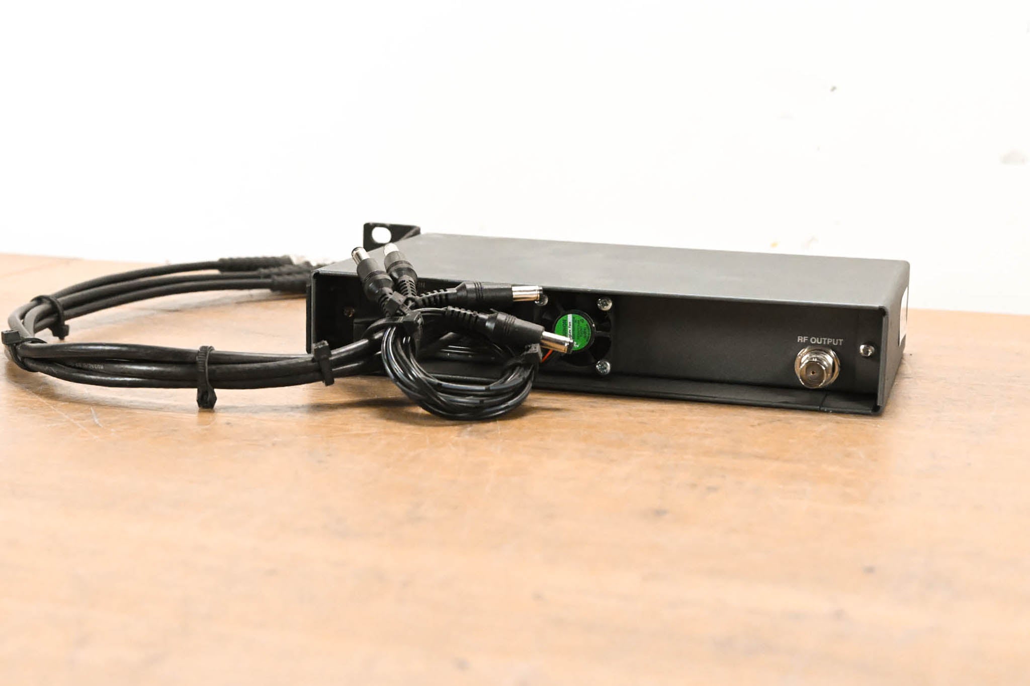 Sennheiser AC2 RF Combiner 500-870 MHz (NO POWER SUPPLY)