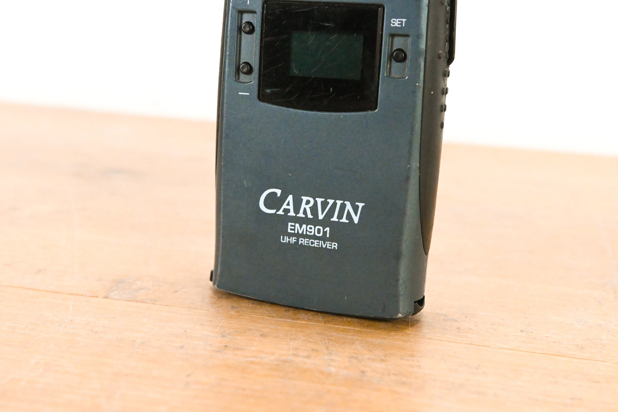 Carvin EM900 Wireless IEM System with EM901 Bodypack - 518-542 MHz